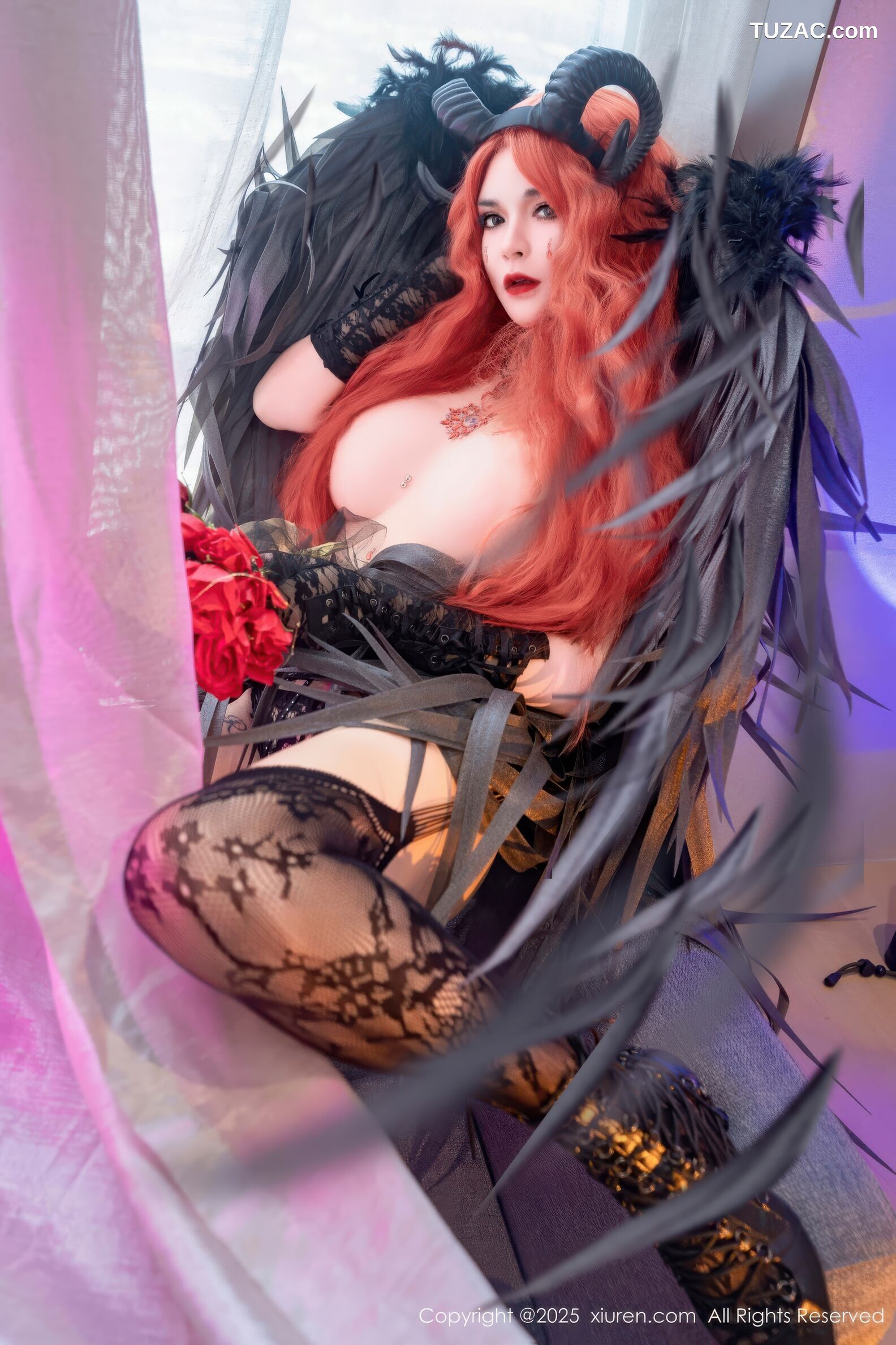 XiuRen秀人网-10994-伊丽莎有点白-的哥特系小恶魔cos红发黑羽翅黑蕾丝内衣黑丝-2025.11.17