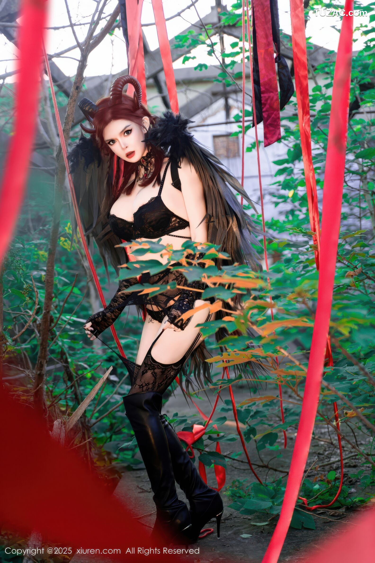 XiuRen秀人网-10994-伊丽莎有点白-的哥特系小恶魔cos红发黑羽翅黑蕾丝内衣黑丝-2025.11.17
