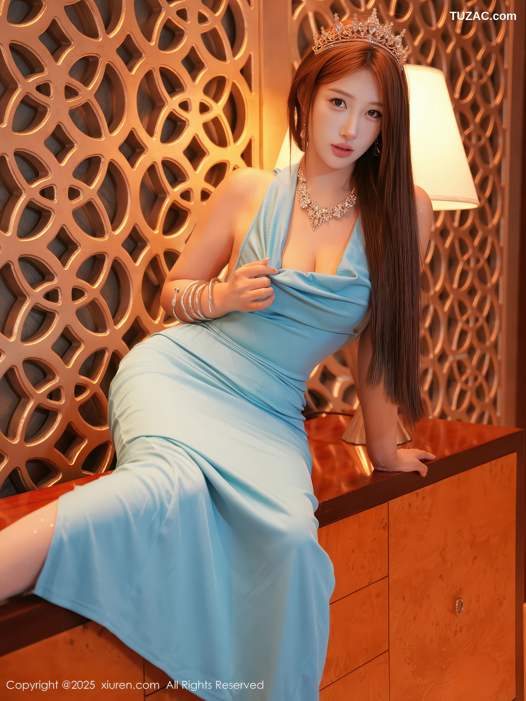 XiuRen秀人网-10996-梨霜儿-金允希Yuki-模特合集-蓝色和紫色长礼裙姐妹花-2025.11.17