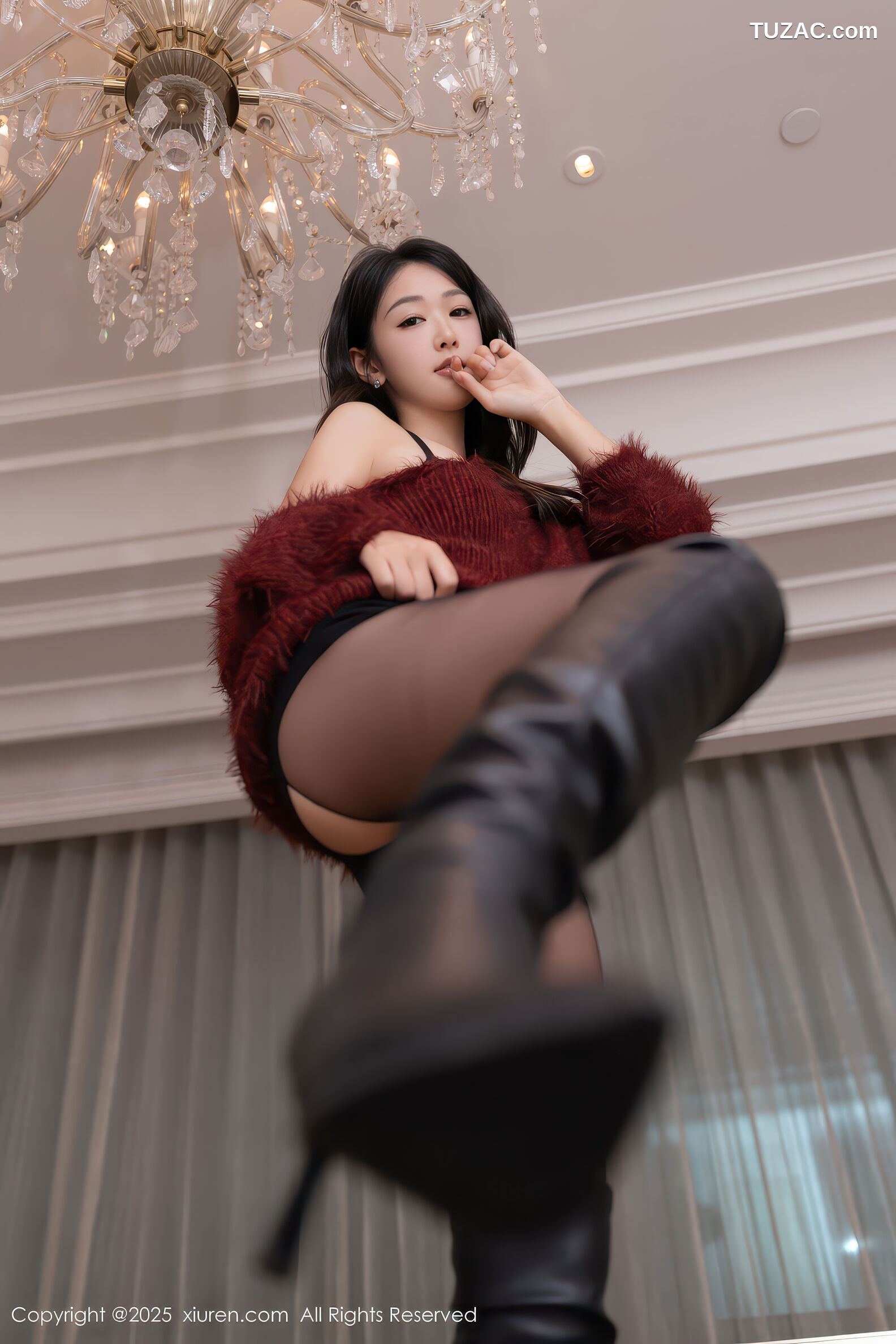 XiuRen秀人网-10997-唐安琪-酒红色毛衣黑短裤黑色内衣黑丝-2025.11.17