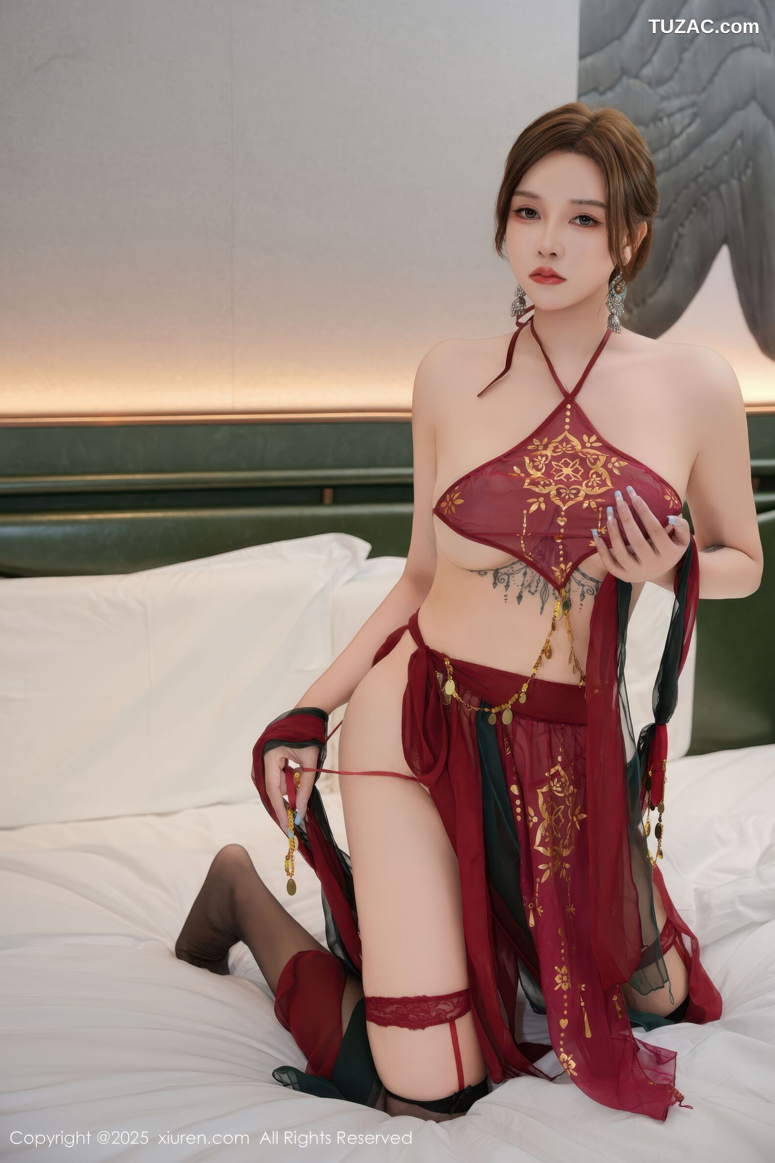 XiuRen秀人网-11006-娜比-红色肚兜古装魅惑黑丝-2025.11.19