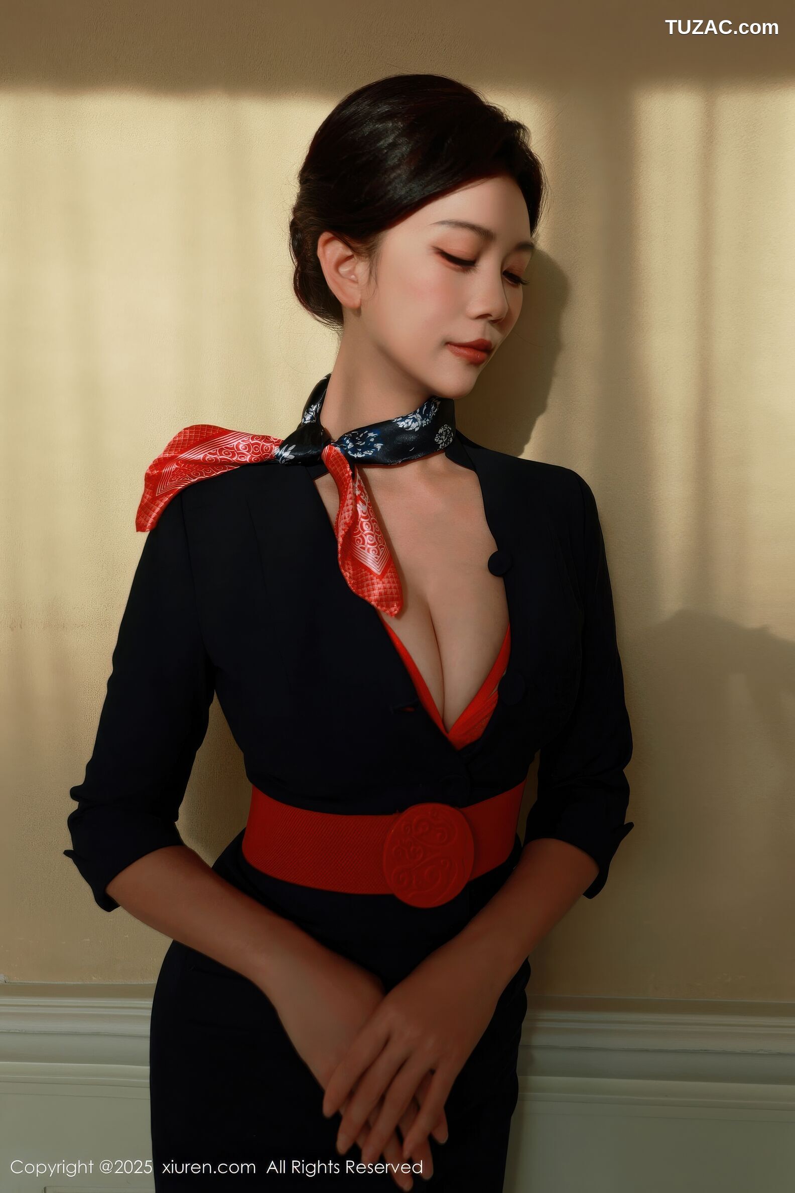 XiuRen秀人网-11009-玫瑰我爱你-深蓝空姐制服红色内衣-2025.11.20