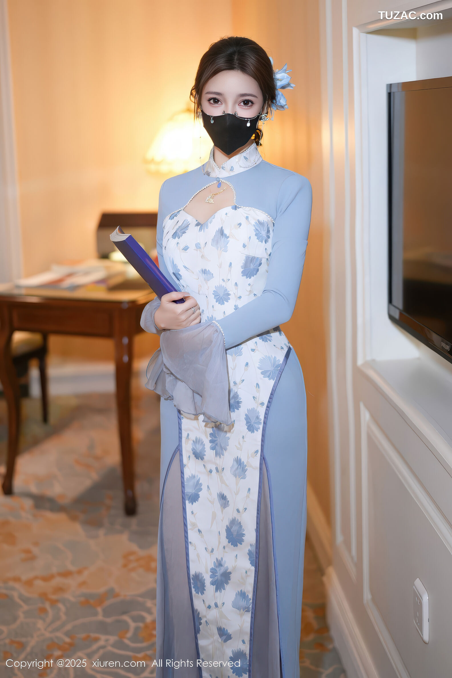 XiuRen秀人网-11033-Twins桃桃-淡蓝旗袍白色内衣-2025.11.26
