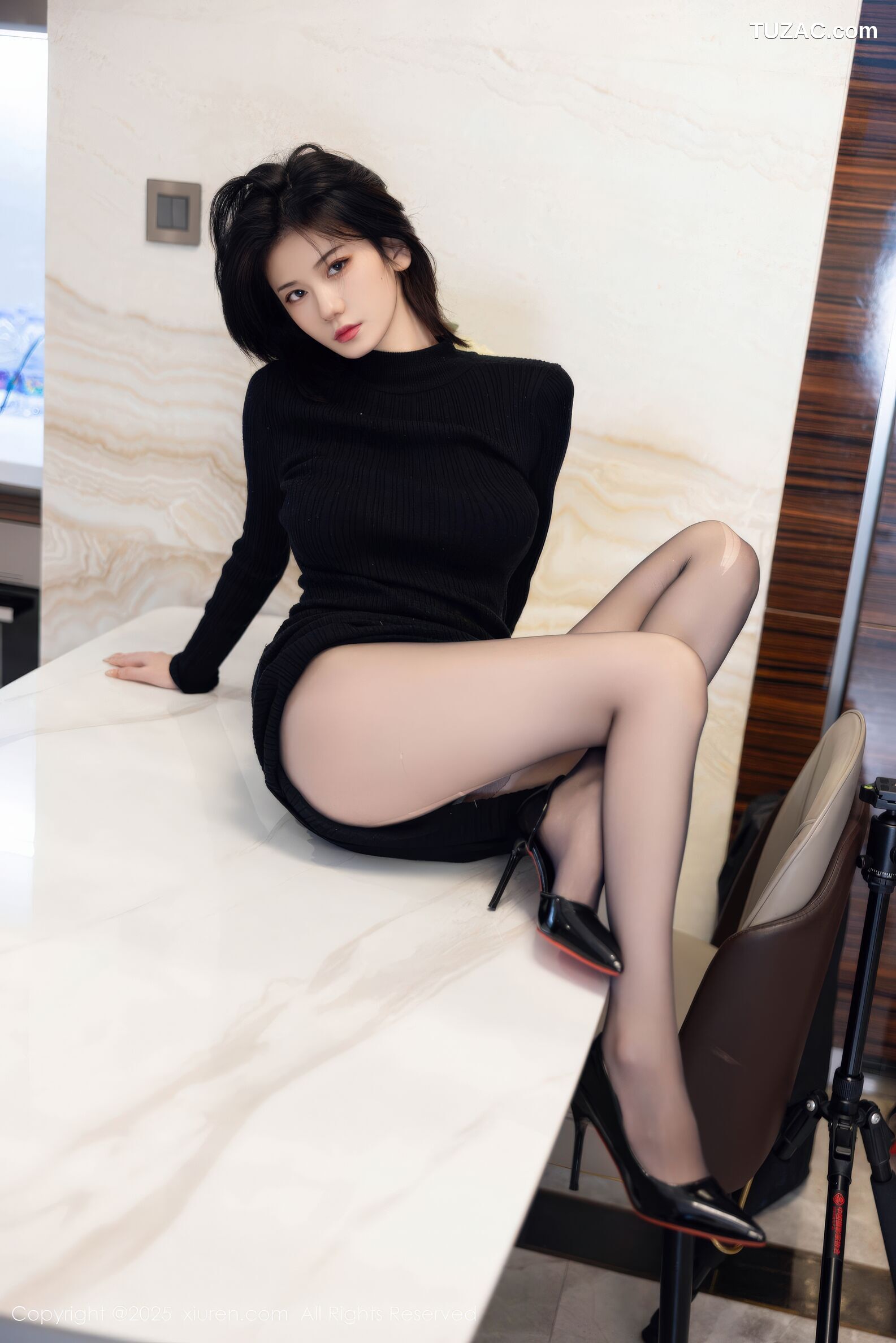 XiuRen秀人网-11036-赵语嫣Baby-黑色连衣长裙黑丝-2025.11.27