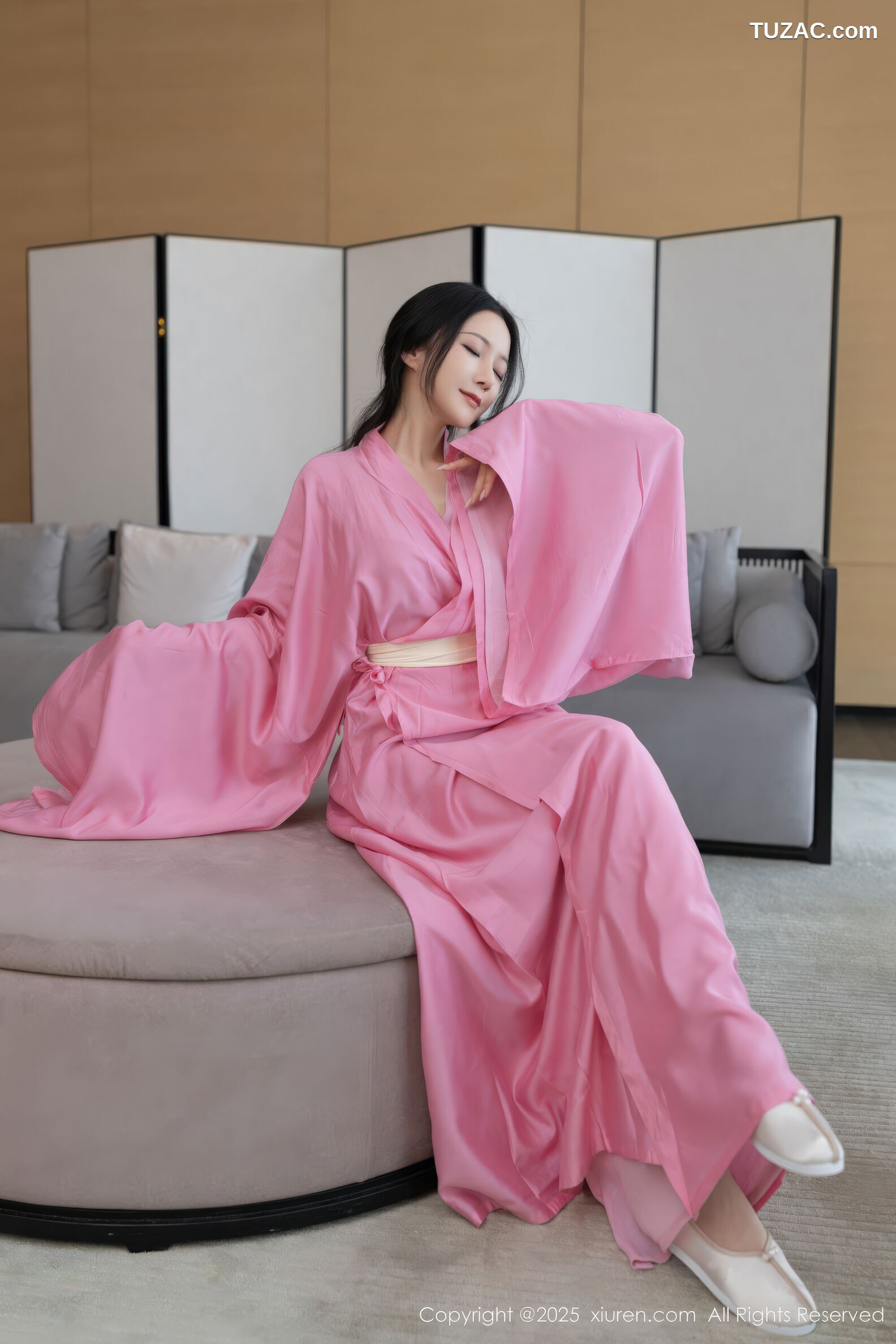 XiuRen秀人网-11049-鱼子酱Fish-粉色古风月影纱肉色丝袜-2025.11.28