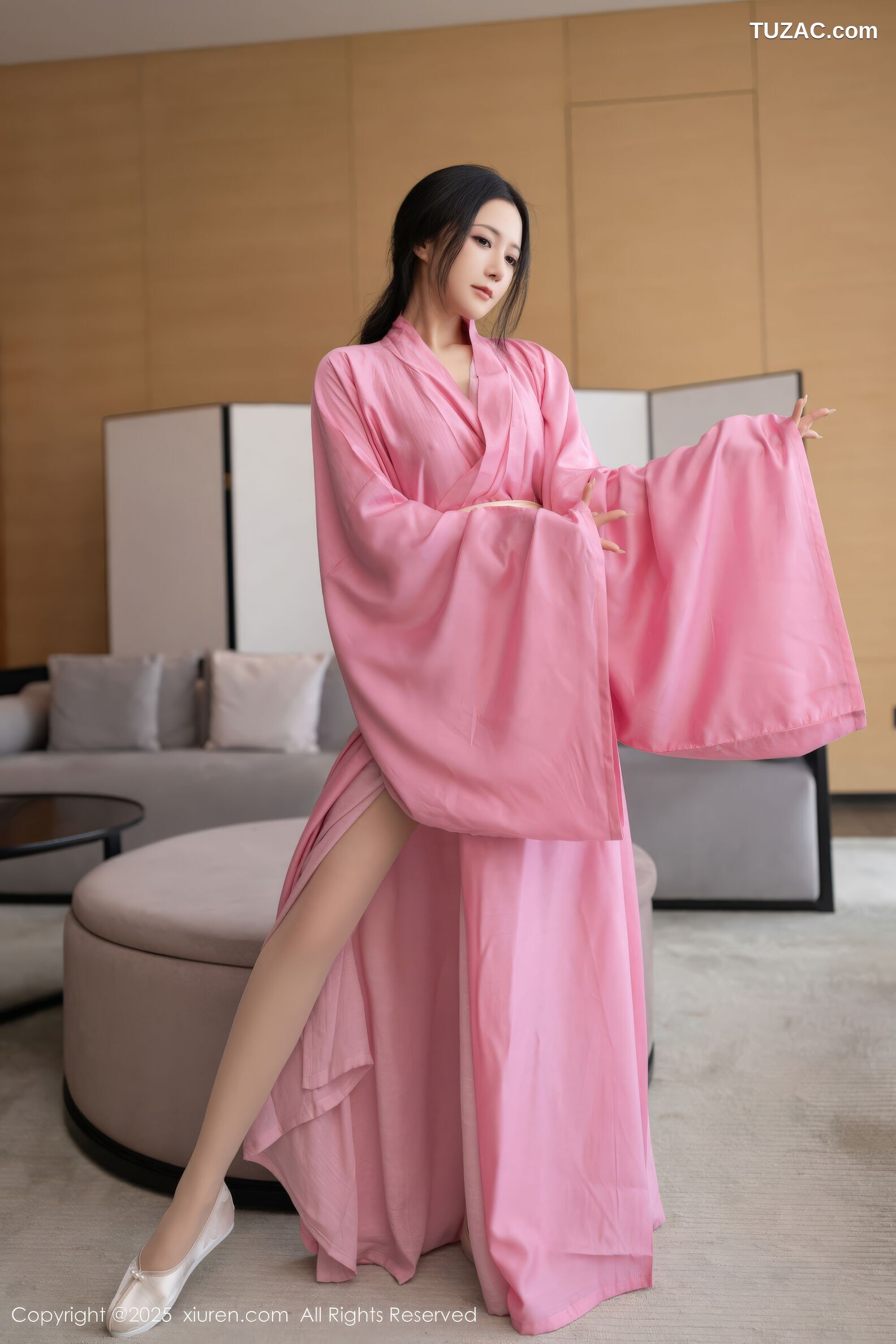 XiuRen秀人网-11049-鱼子酱Fish-粉色古风月影纱肉色丝袜-2025.11.28