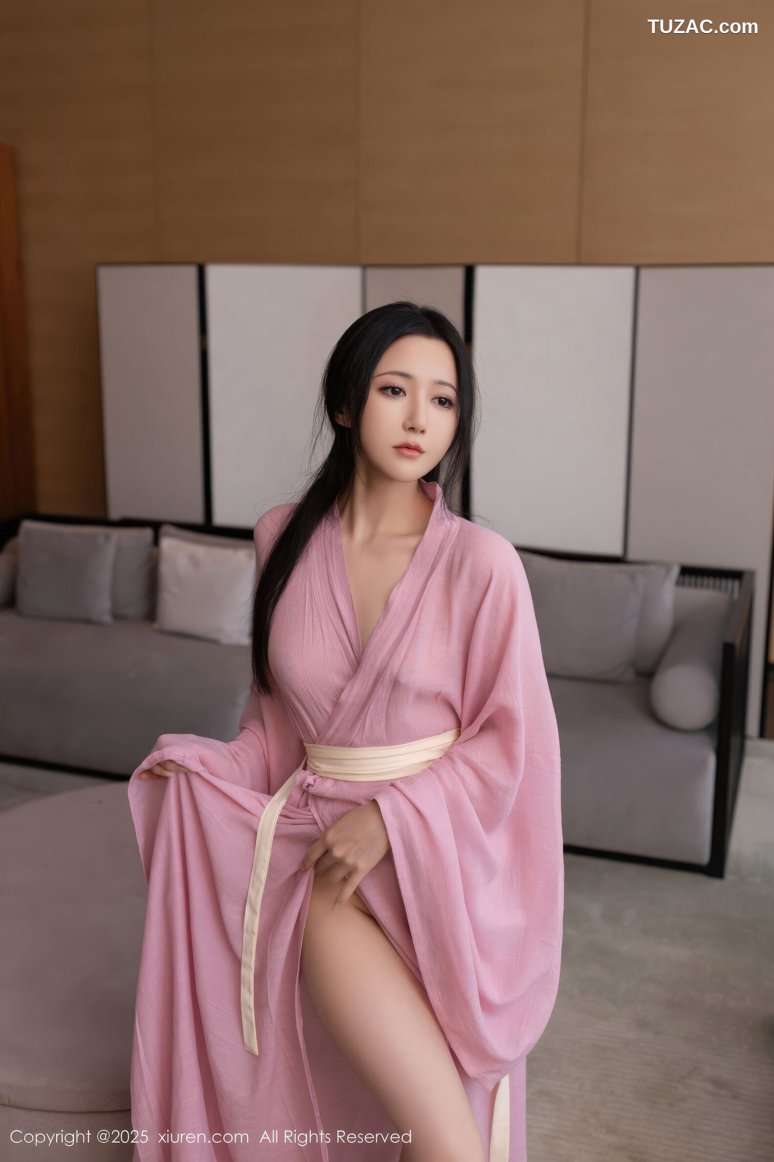 XiuRen秀人网-11049-鱼子酱Fish-粉色古风月影纱肉色丝袜-2025.11.28