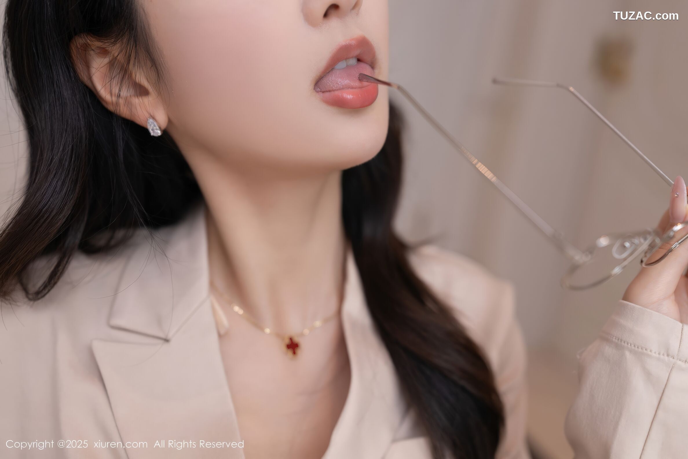 XiuRen秀人网-11053-唐安琪-肉色情趣内衣-2025.12.01