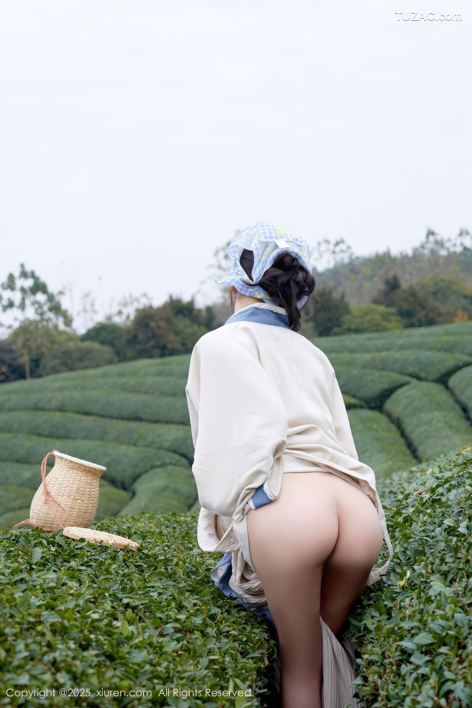 XiuRen秀人网-11098-尹甜甜-采茶女古风白衣户外爆乳全裸-2025.12.11