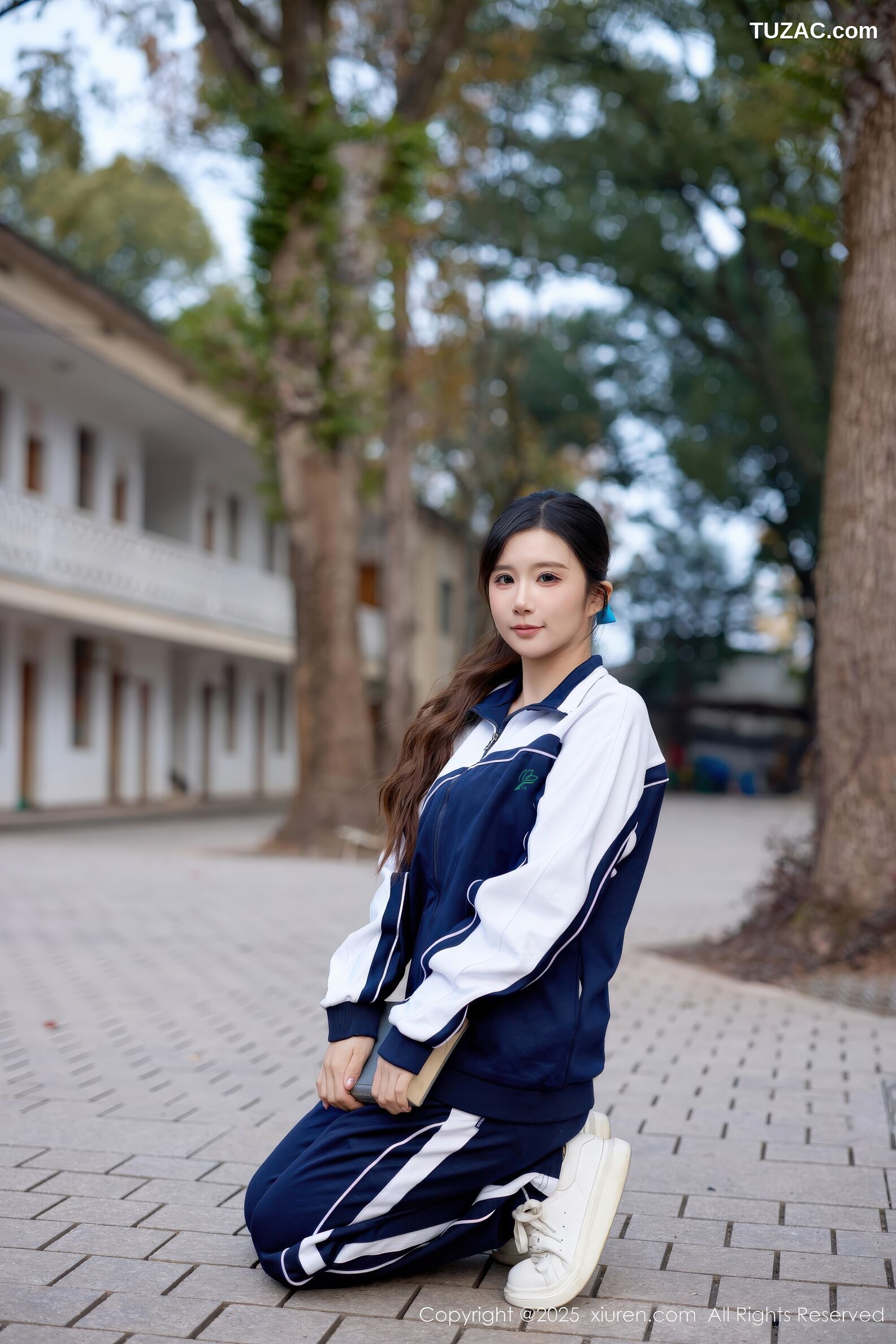 XiuRen秀人网-11103-小肉肉咪-校服校园清纯少女红色内衣-2025.12.12