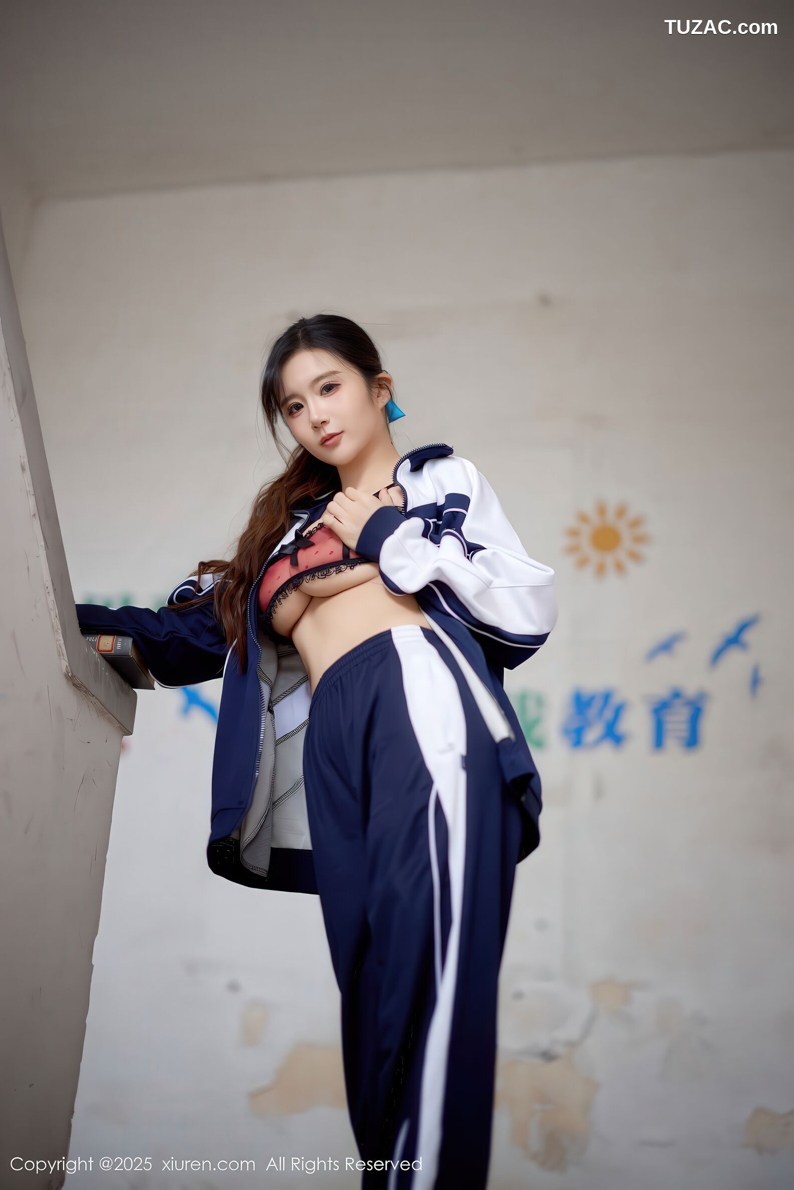 XiuRen秀人网-11103-小肉肉咪-校服校园清纯少女红色内衣-2025.12.12