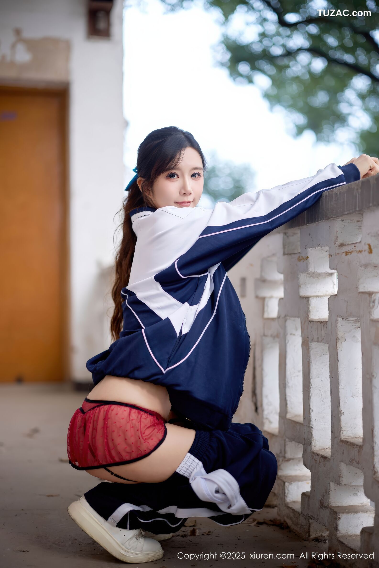 XiuRen秀人网-11103-小肉肉咪-校服校园清纯少女红色内衣-2025.12.12
