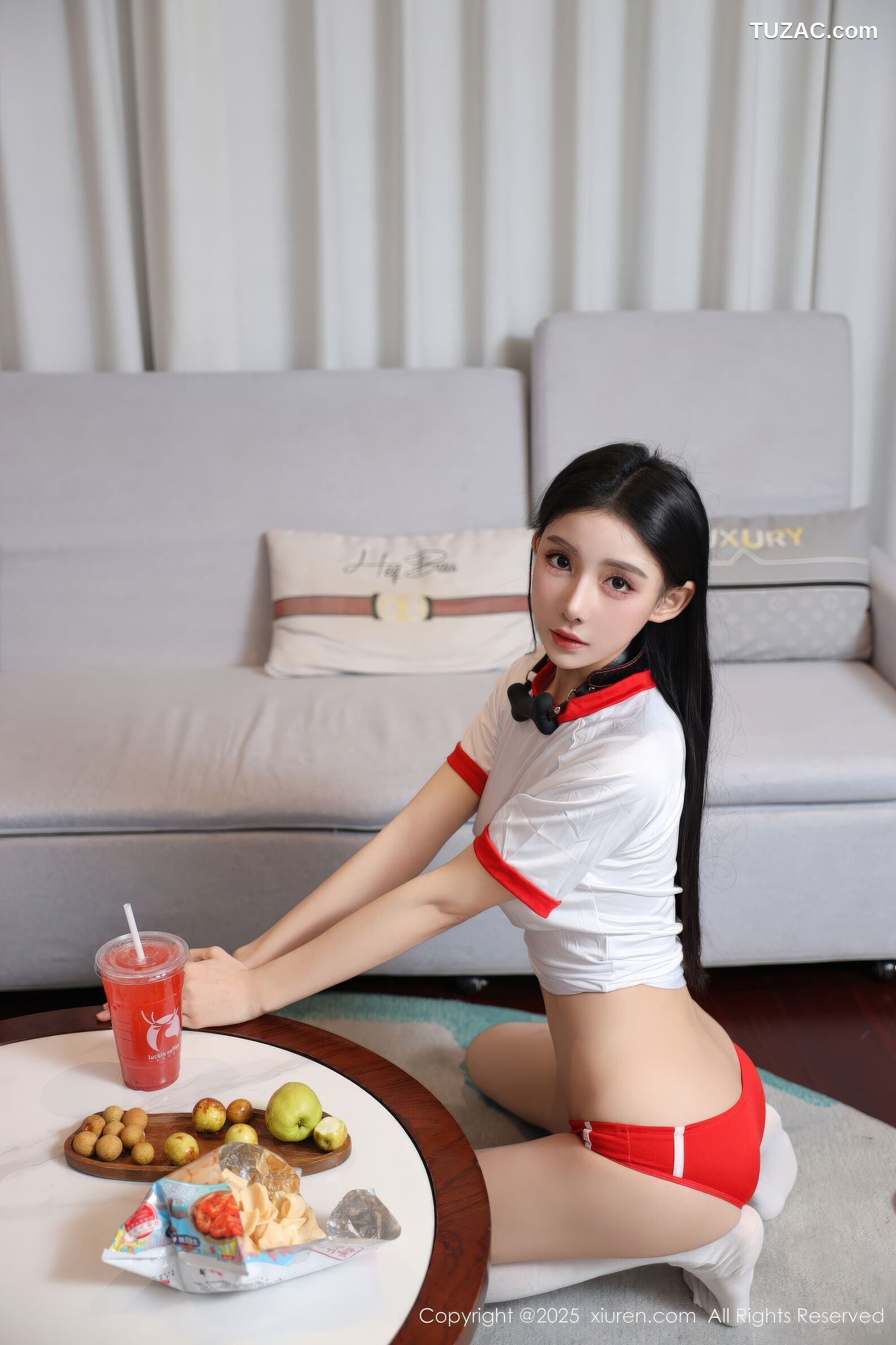 XiuRen秀人网-11110-许微微呀-白色运动T恤白袜红绳绑缚-2025.12.16