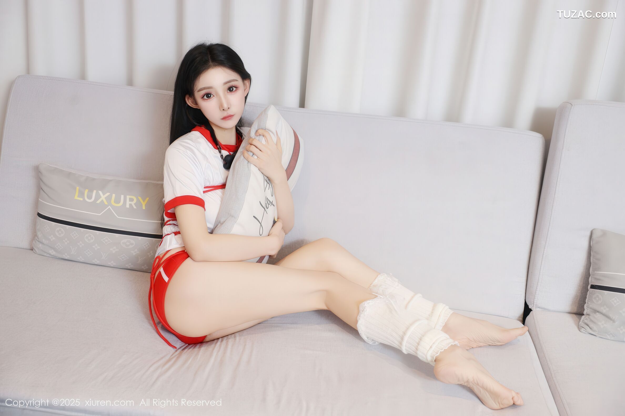 XiuRen秀人网-11110-许微微呀-白色运动T恤白袜红绳绑缚-2025.12.16