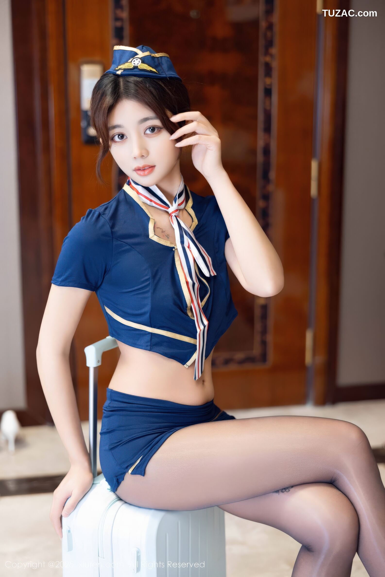 XiuRen秀人网-11112-姜冉冉_Renee-蓝色空姐制服短裙黑丝-2025.12.16