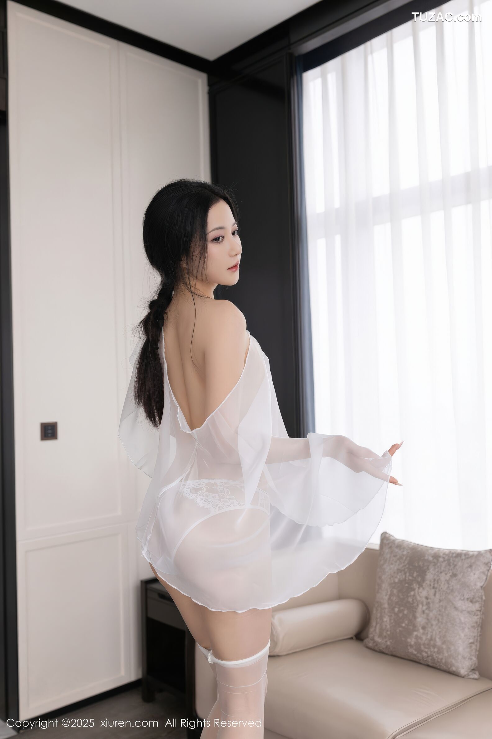 XiuRen秀人网-11133-鱼子酱Fish-青花旗袍白蕾丝内衣-2025.12.19
