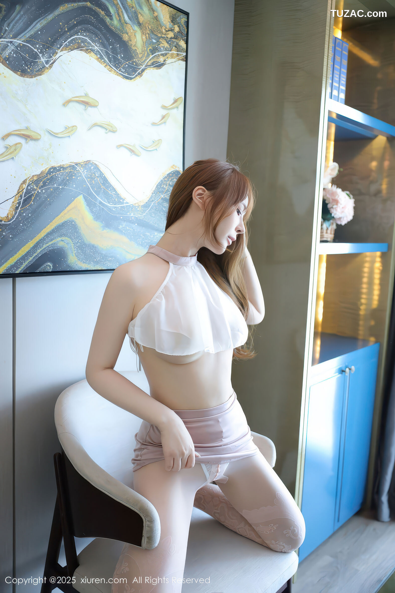 XiuRen秀人网-11140-艾莉-Evelyn-紫色短裙白色丝袜-2025.12.23