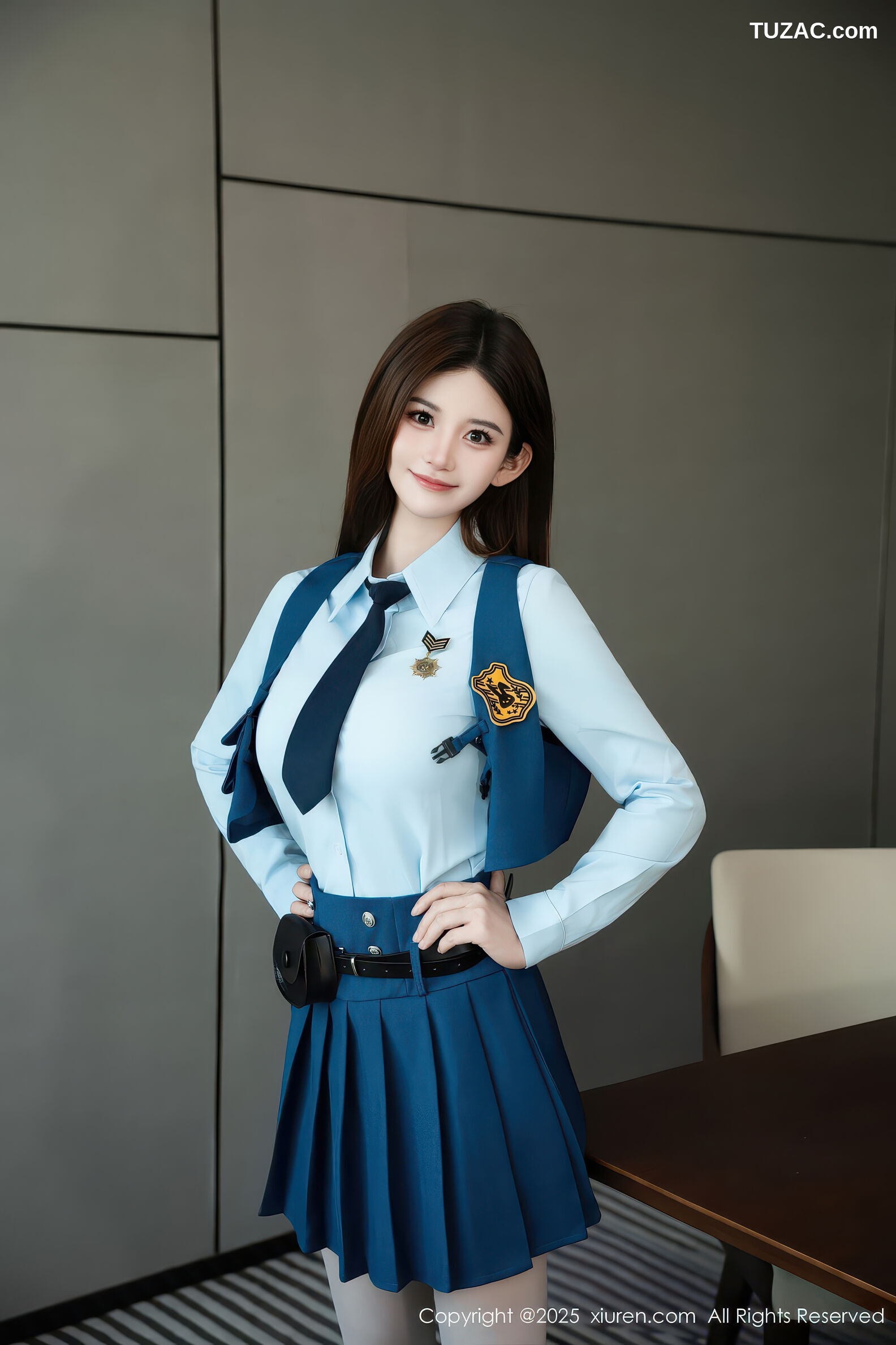 XiuRen秀人网-11141-苏甜橙子-JK制服淡蓝衬衫深蓝绿百褶裙-2025.12.23