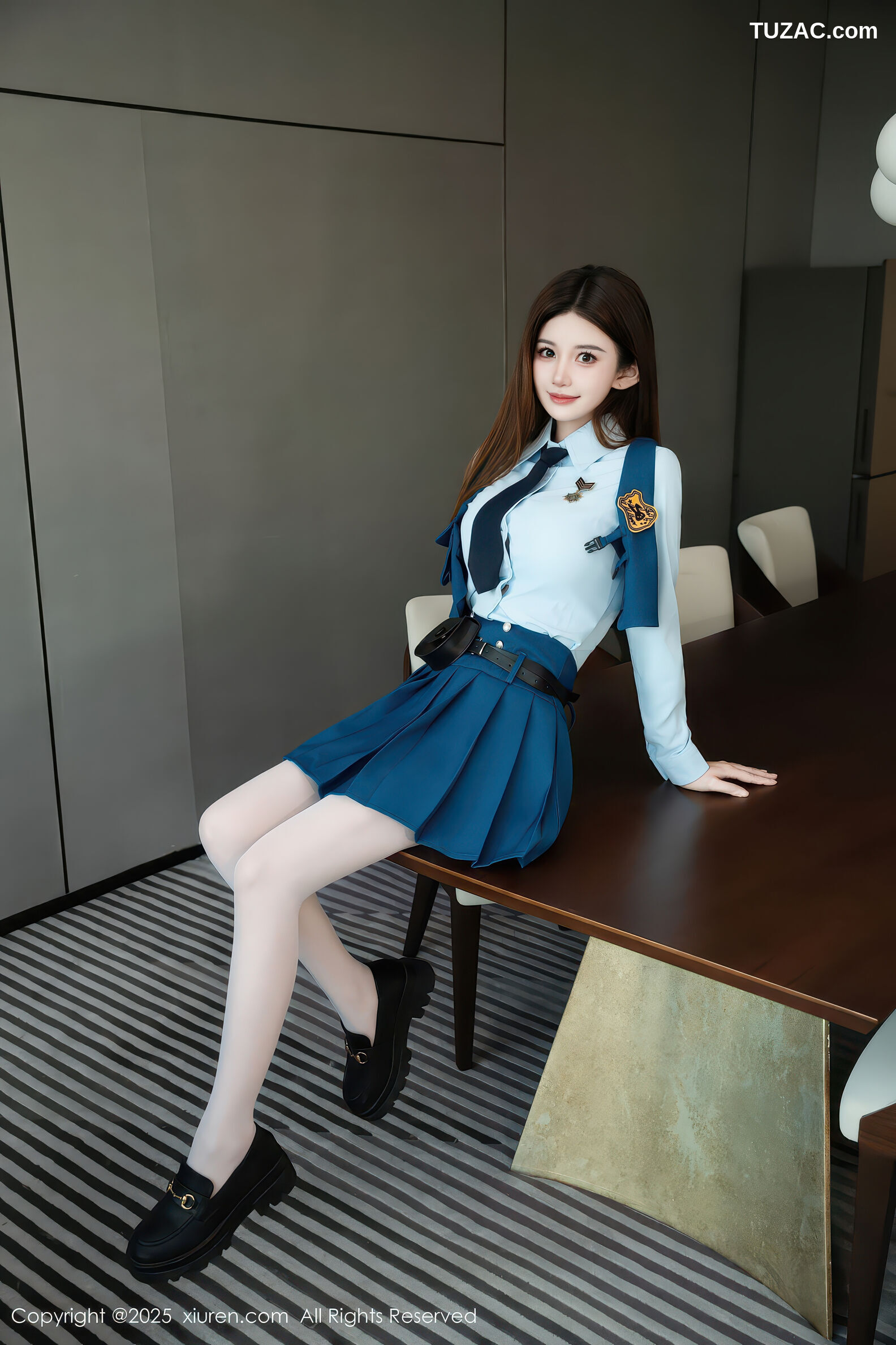 XiuRen秀人网-11141-苏甜橙子-JK制服淡蓝衬衫深蓝绿百褶裙-2025.12.23