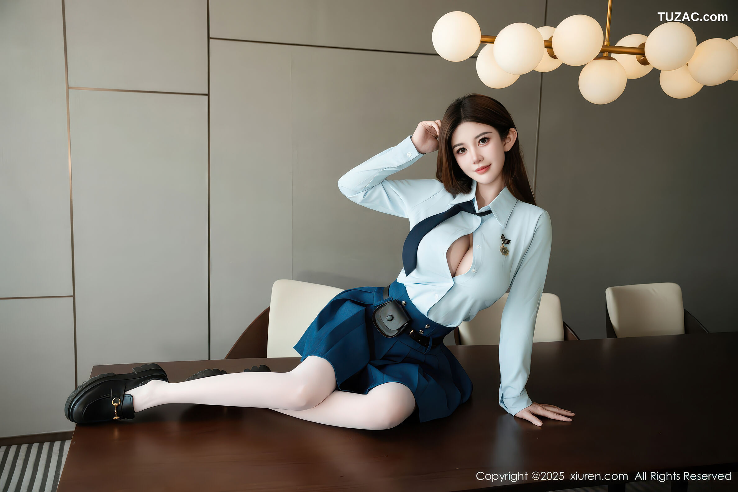 XiuRen秀人网-11141-苏甜橙子-JK制服淡蓝衬衫深蓝绿百褶裙-2025.12.23