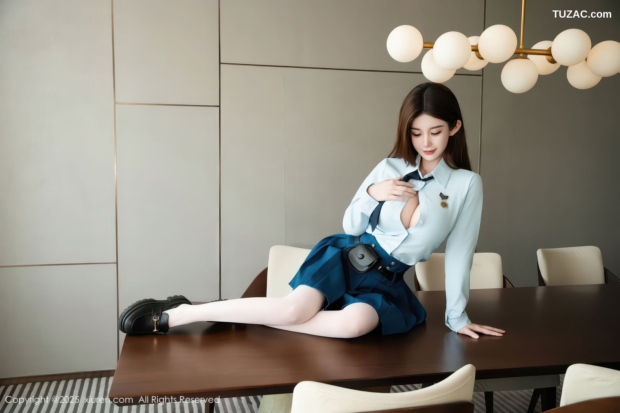 XiuRen秀人网-11141-苏甜橙子-JK制服淡蓝衬衫深蓝绿百褶裙-2025.12.23