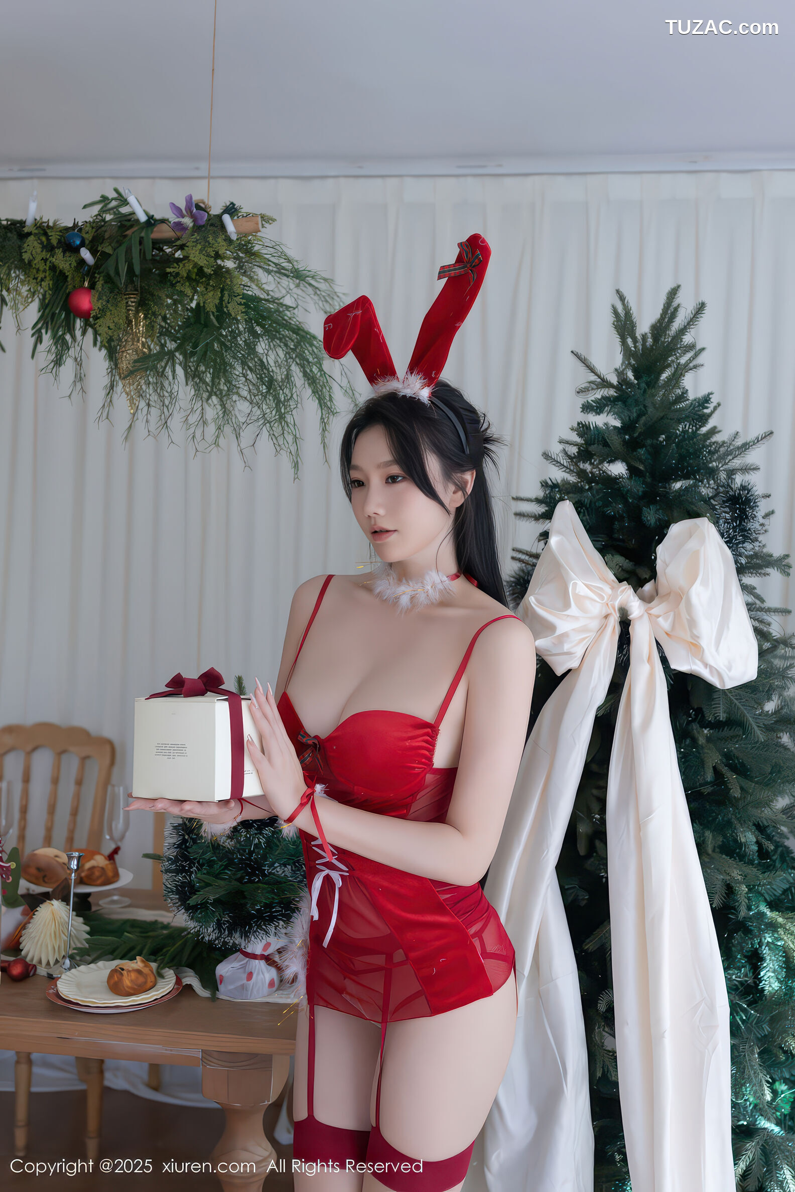 XiuRen秀人网-11143-安然anran-红短裙兔女郎美腿-2025.12.23