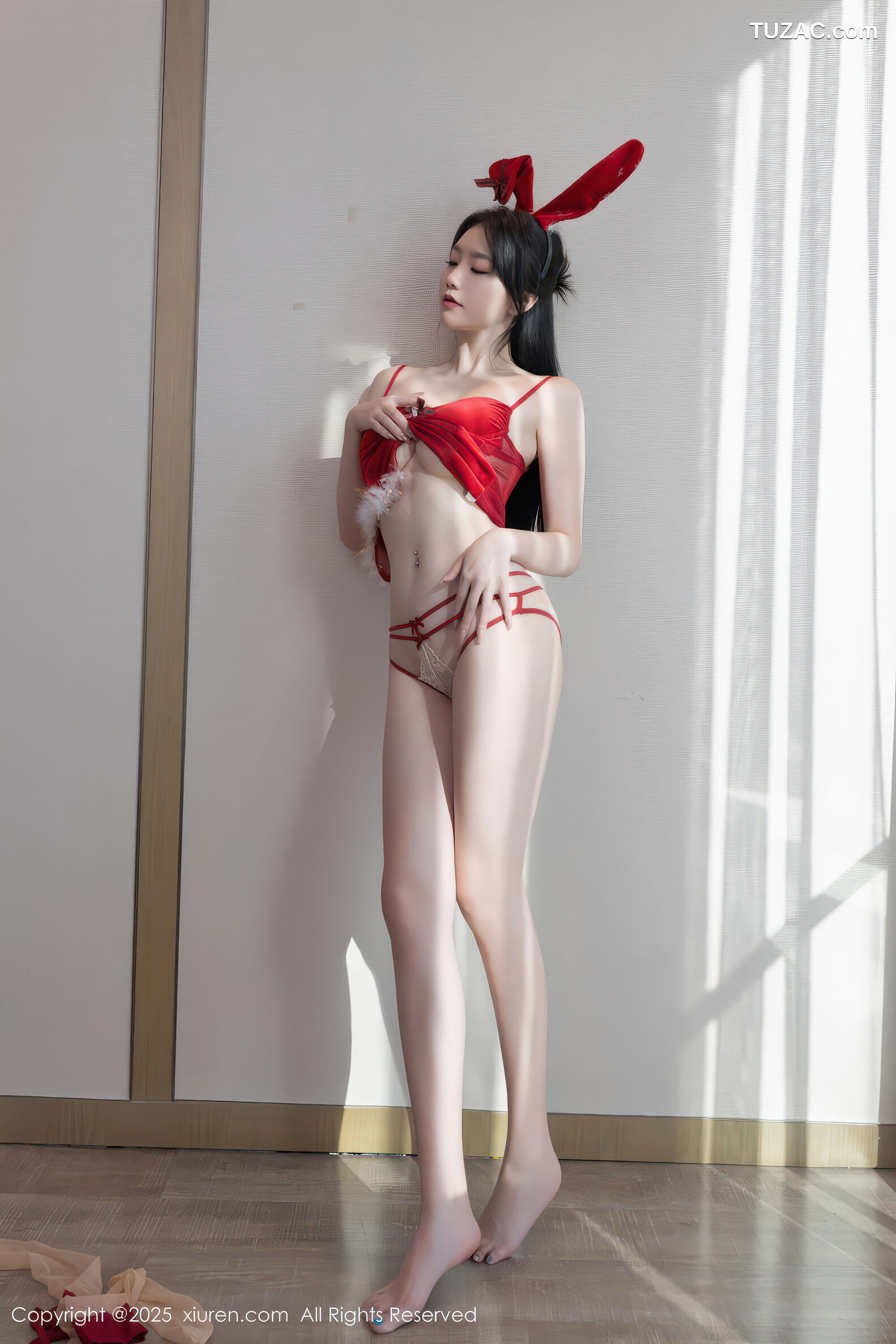 XiuRen秀人网-11143-安然anran-红短裙兔女郎美腿-2025.12.23