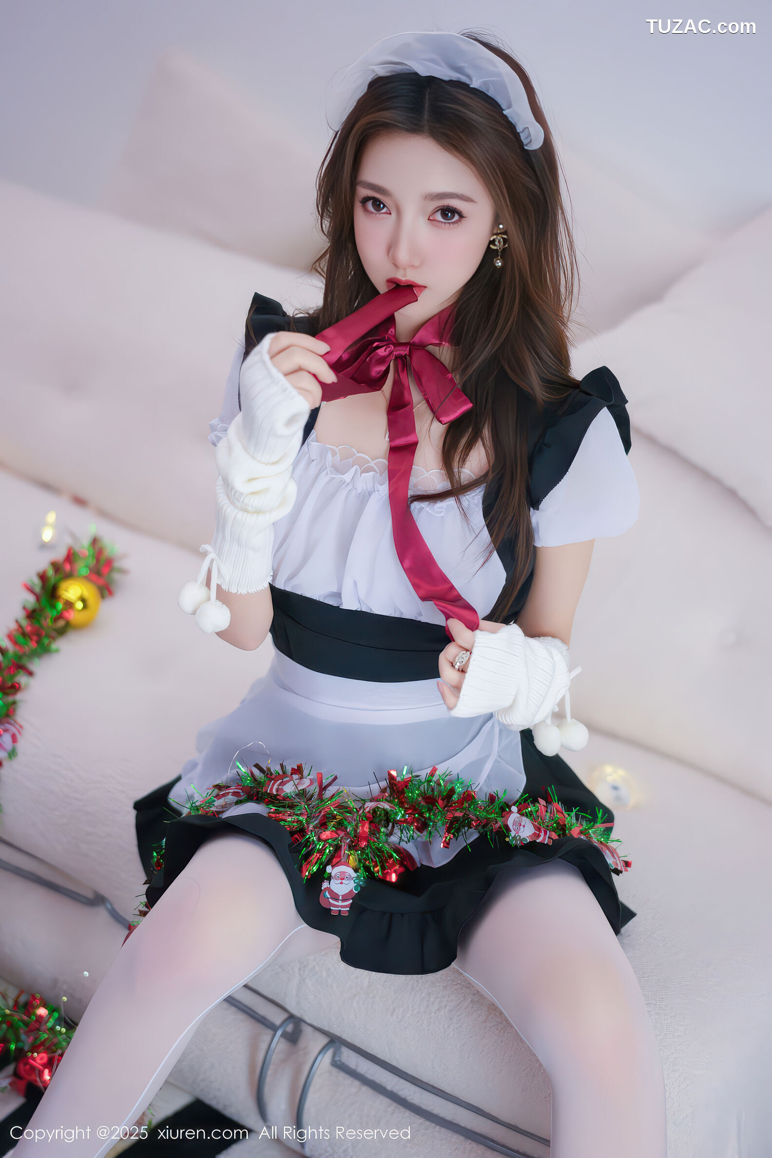 XiuRen秀人网-11152-Twins-桃桃-黑白女仆装-白蕾丝黑兔耳爆乳-2025.12.24