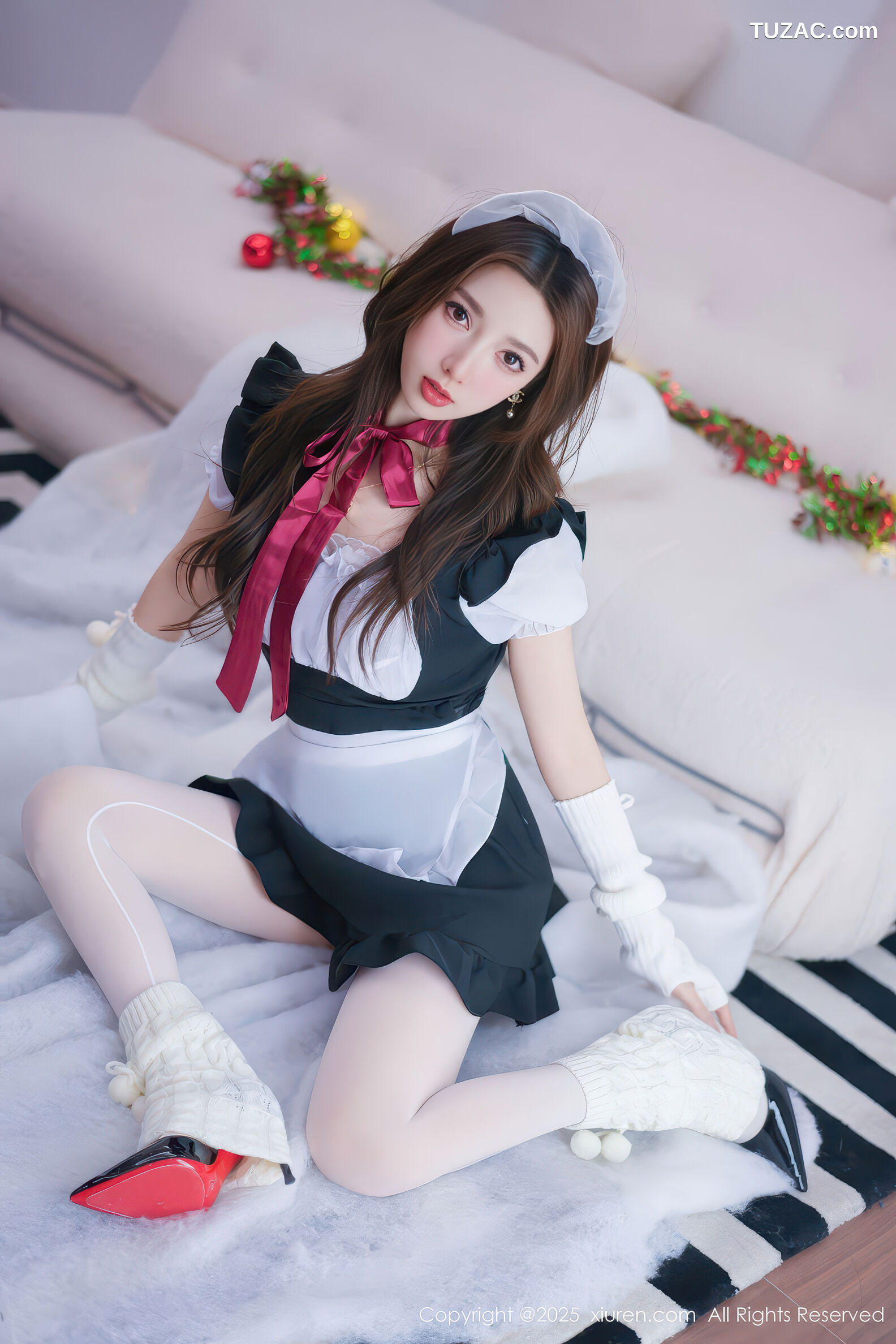 XiuRen秀人网-11152-Twins-桃桃-黑白女仆装-白蕾丝黑兔耳爆乳-2025.12.24
