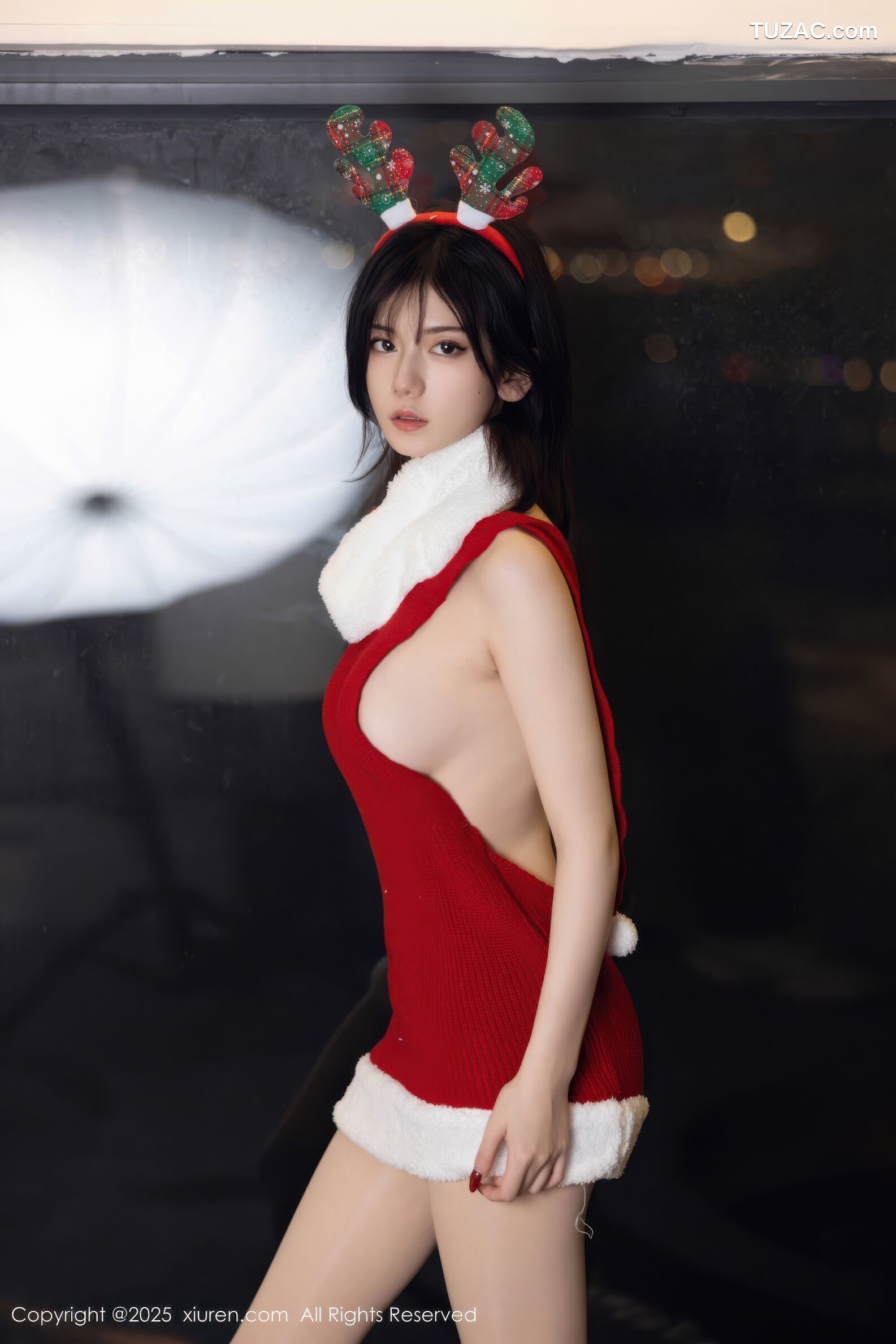 XiuRen秀人网-11158-凌七七-圣诞露背红色毛衣-2025.12.25