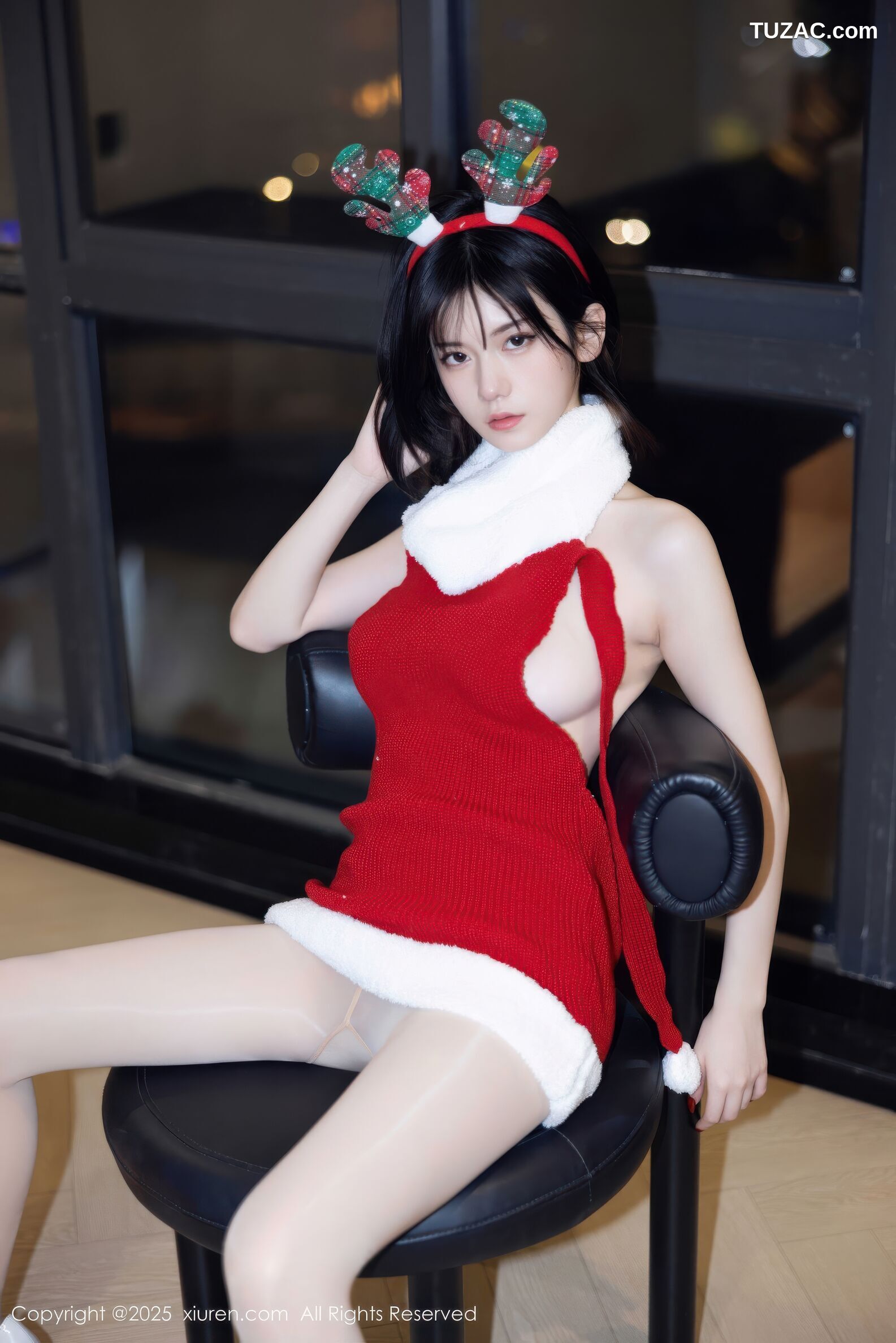 XiuRen秀人网-11158-凌七七-圣诞露背红色毛衣-2025.12.25