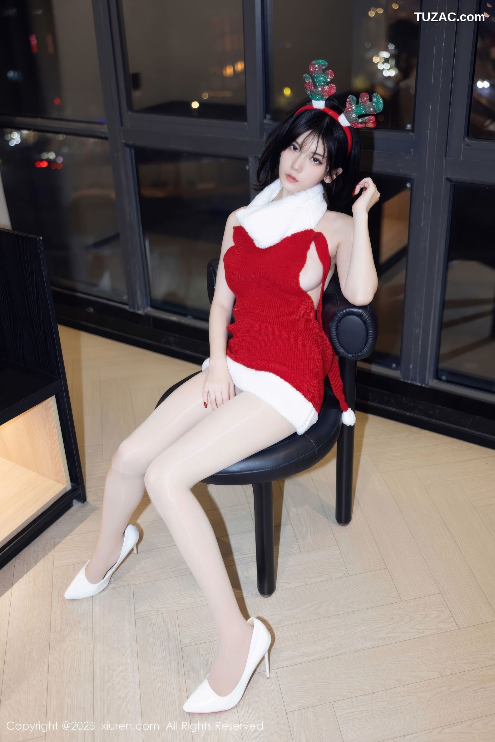 XiuRen秀人网-11158-凌七七-圣诞露背红色毛衣-2025.12.25