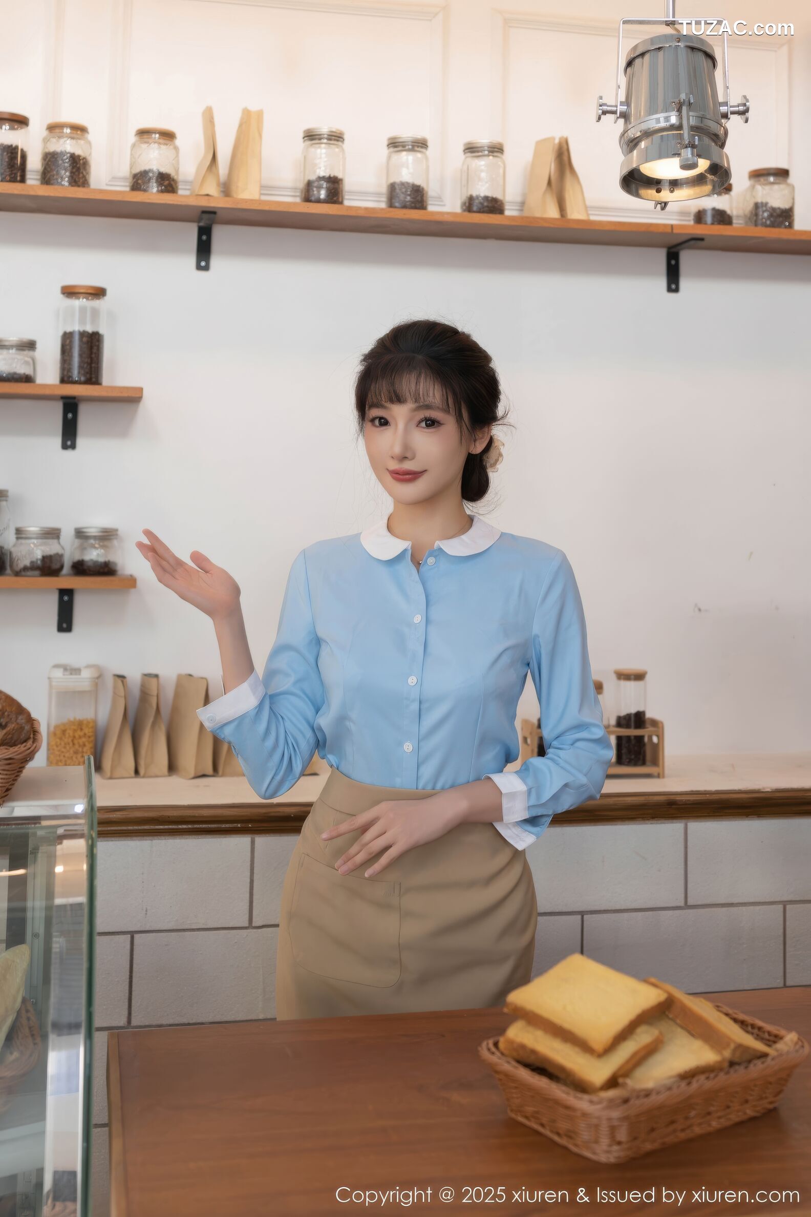 XiuRen秀人网-11159-陆萱萱-蓝杉Barista棕色围裙白色蕾丝肉丝-2025.12.25