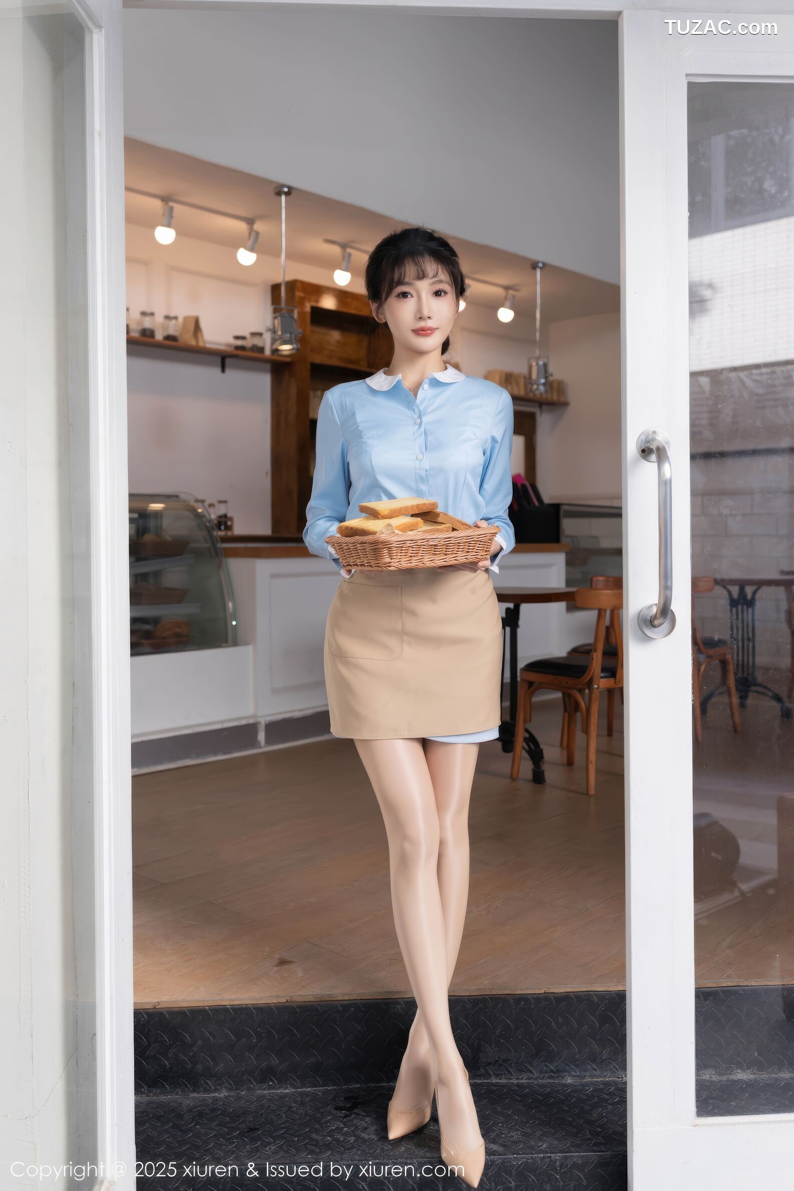 XiuRen秀人网-11159-陆萱萱-蓝杉Barista棕色围裙白色蕾丝肉丝-2025.12.25