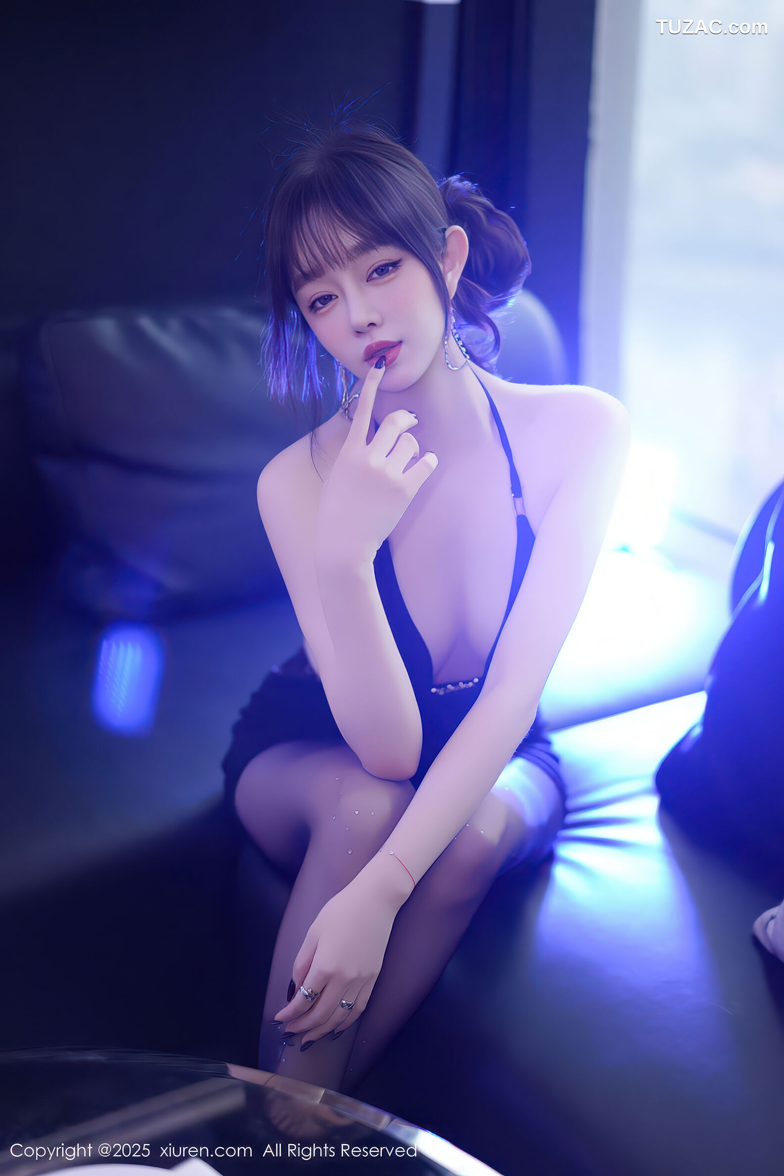 XiuRen秀人网-11165-王羽纯-黑色情趣内衣黑丝-2025.12.26
