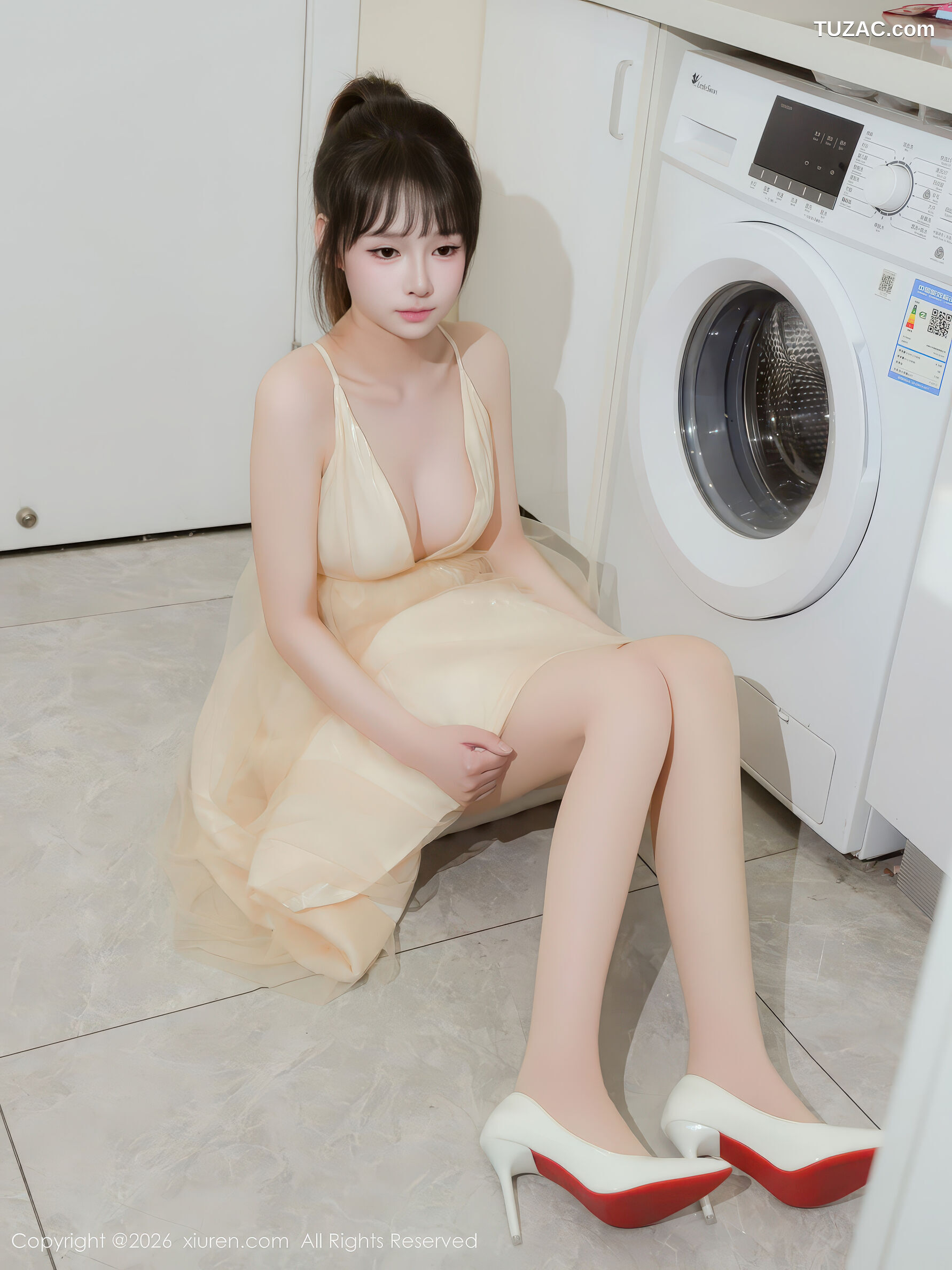 XiuRen秀人网-11196-沈蜜儿-少女黄色连衣裙白丝-2026.01.06