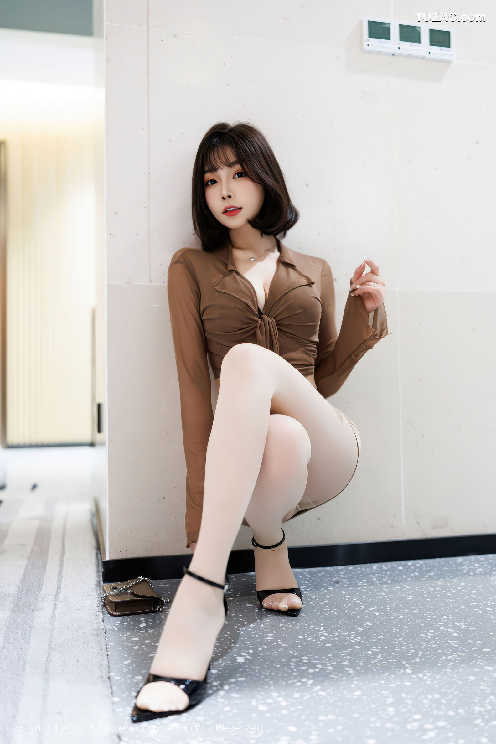 XiuRen秀人网-11225-莉芝荔枝-深色内衣白丝-2026.01.13