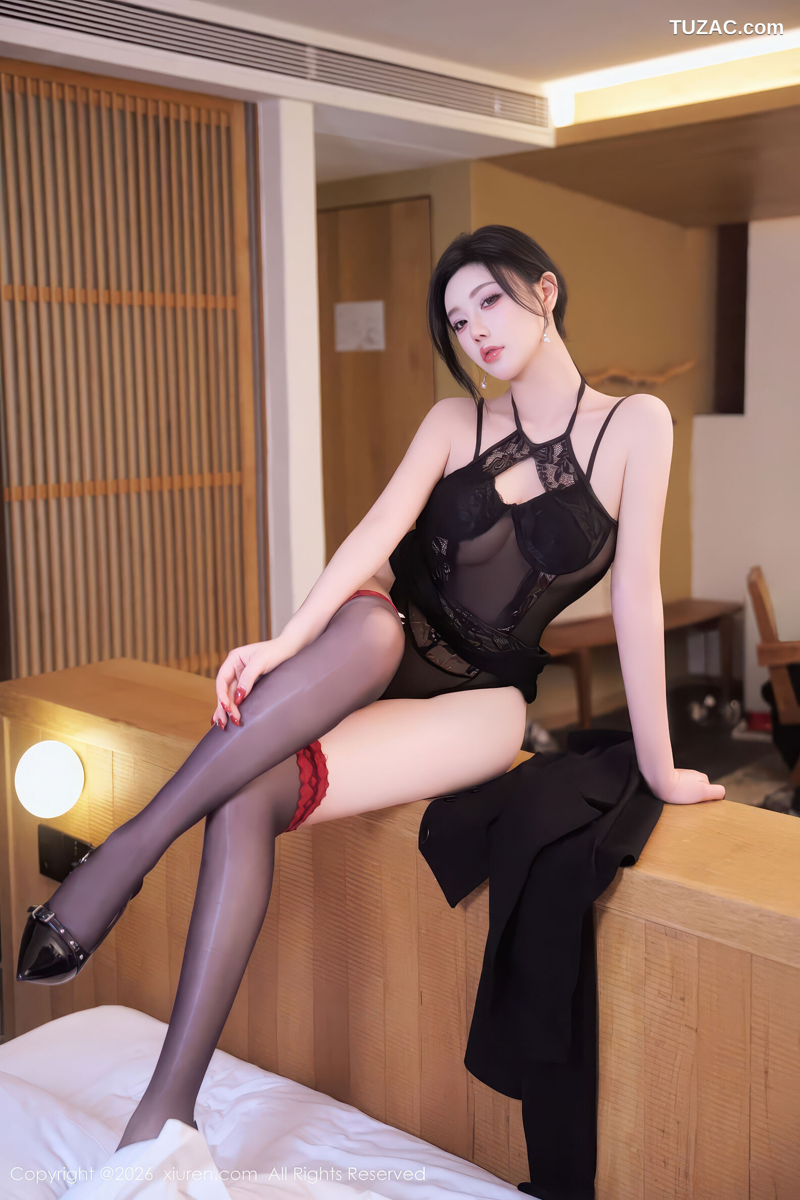 XiuRen秀人网-11230-杨晨晨-OL黑色西服黑丝-2026.01.14