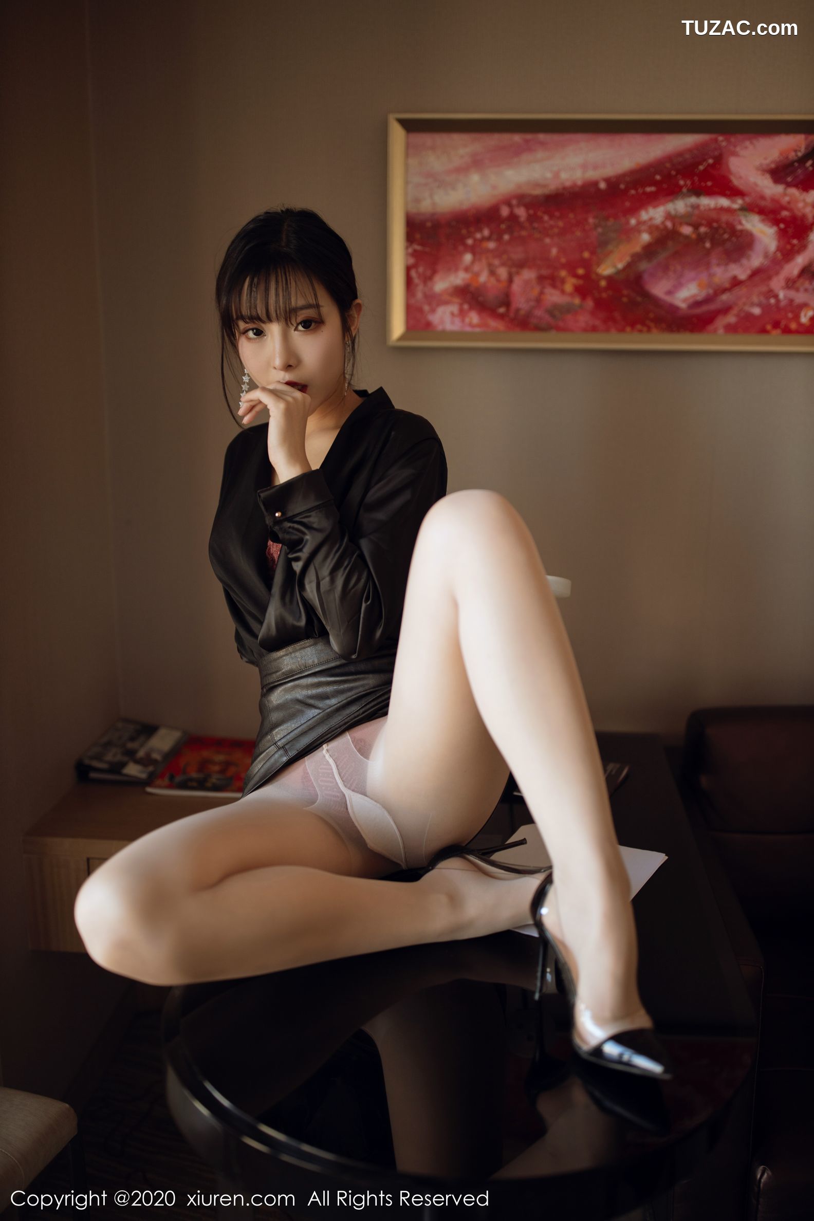 XiuRen秀人网-2094-陈小喵-《黑皮短裙的女秘书》-2020.03.24