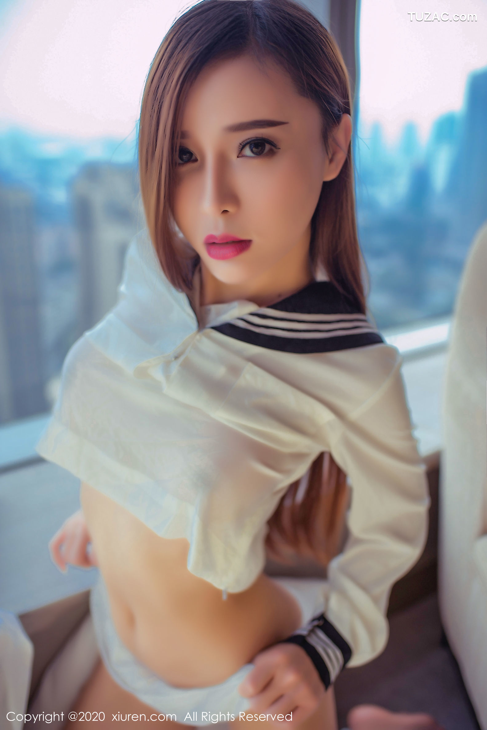 XiuRen秀人网-2101-艾小青-《粉红纱裙-透明JK服-透明开胸纱衣》-2020.03.26