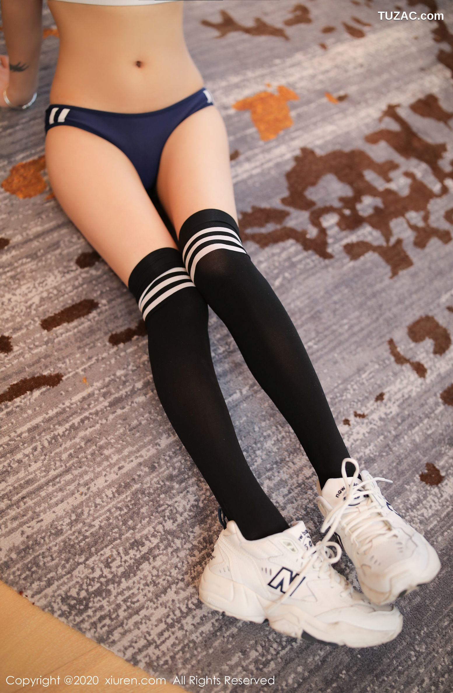 XiuRen秀人网-2102-Bonnie周熙-《身材高挑苗条的妹子》-2020.03.26