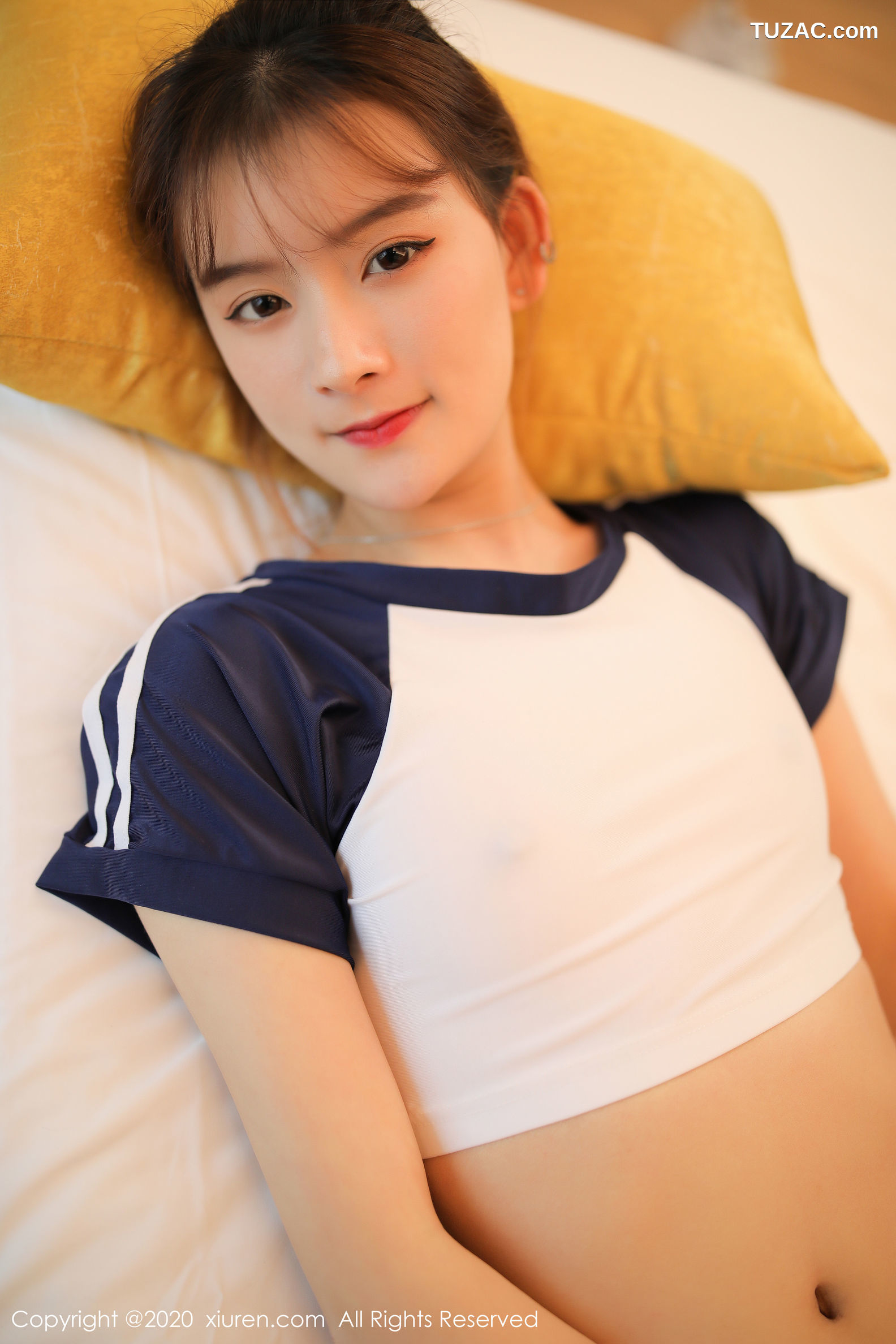 XiuRen秀人网-2102-Bonnie周熙-《身材高挑苗条的妹子》-2020.03.26