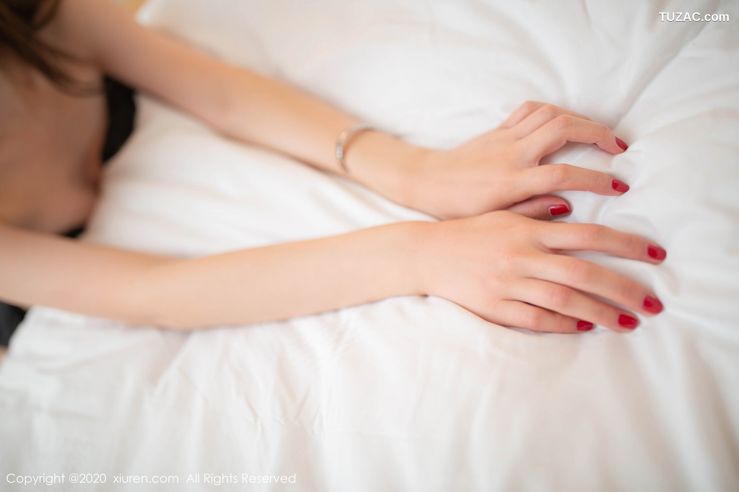 XiuRen秀人网-2103-梦心月-《拉斯维加斯硬照女郎》-2020.03.26