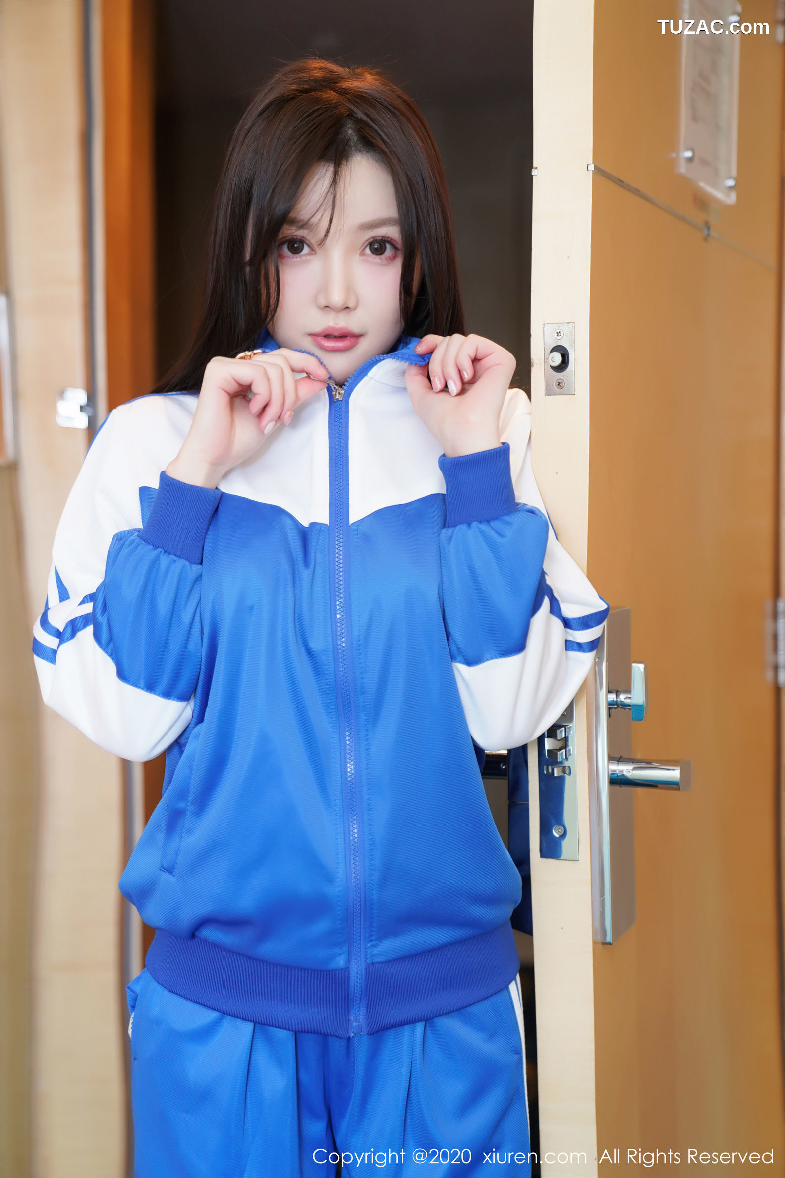 XiuRen秀人网-2113-糯美子-《清纯校服-镂空内衣的魅惑》-2020.03.30