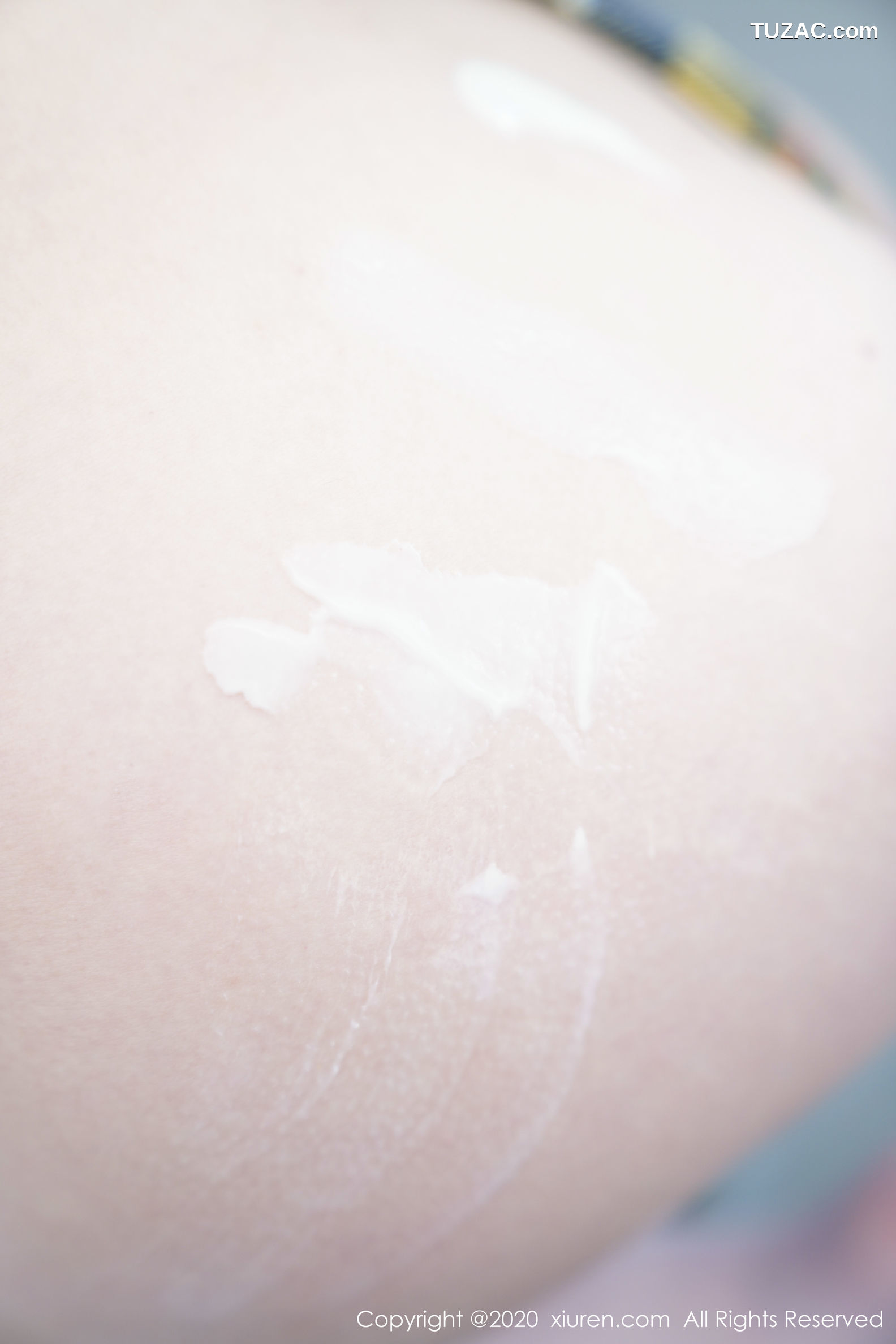 XiuRen秀人网-2115-Uu酱-《身材巨好的娇滴滴妹子》-2020.03.31