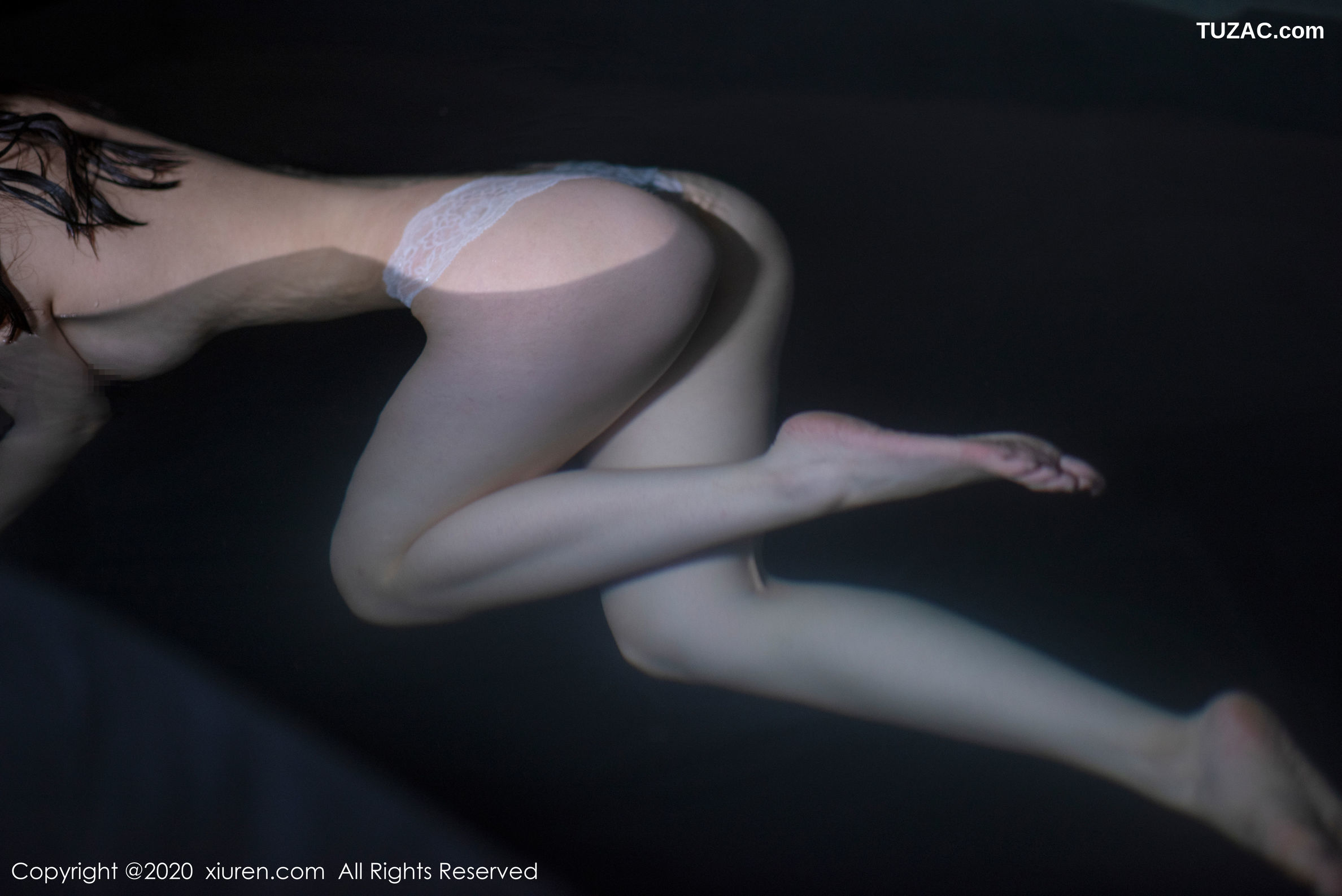 XiuRen秀人网-2116-沈梦瑶-《温泉尤物》-2020.03.31