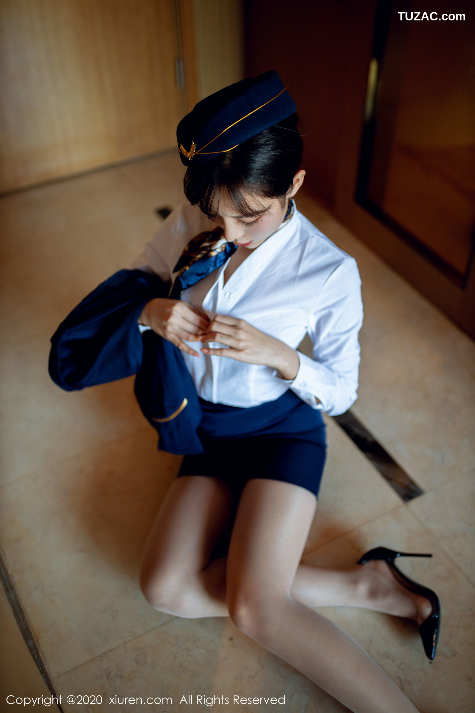 XiuRen秀人网-2119-陈小喵-《空姐制服》-2020.03.31