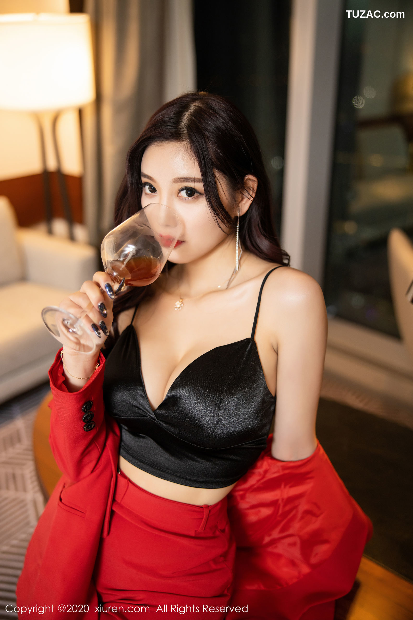 XiuRen秀人网-2122-杨晨晨-《红色OL女郎》-2020.04.01