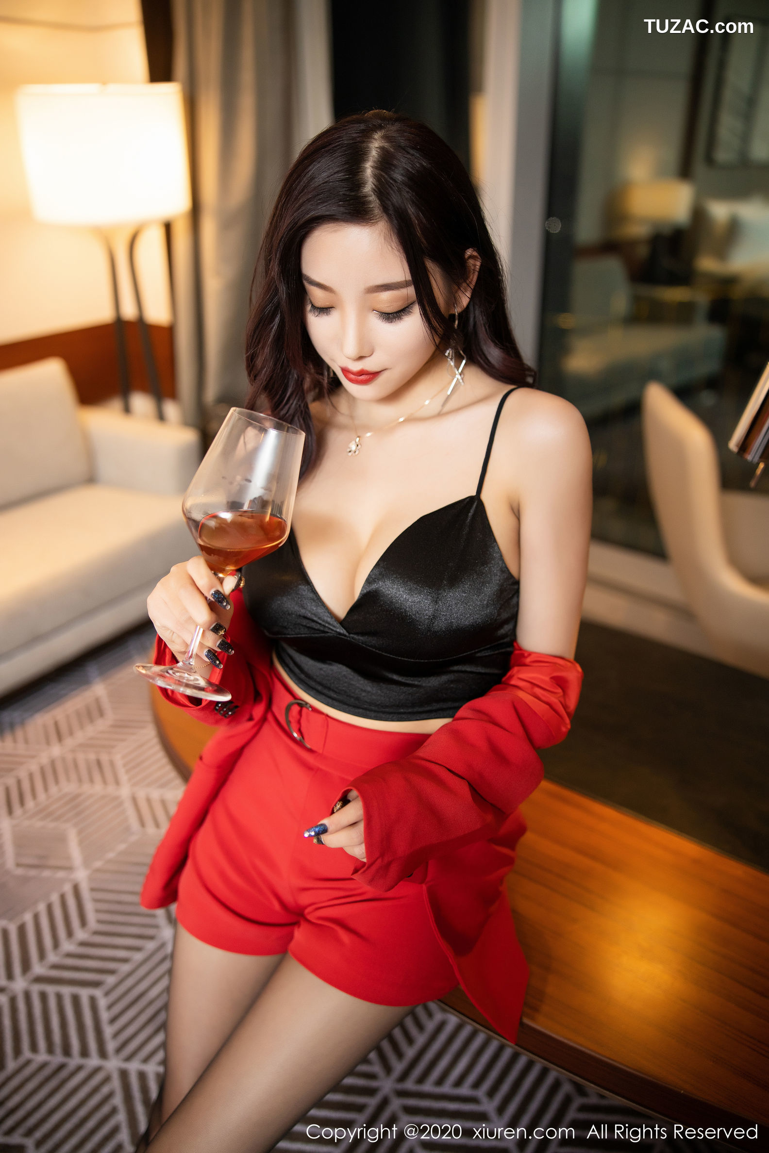 XiuRen秀人网-2122-杨晨晨-《红色OL女郎》-2020.04.01
