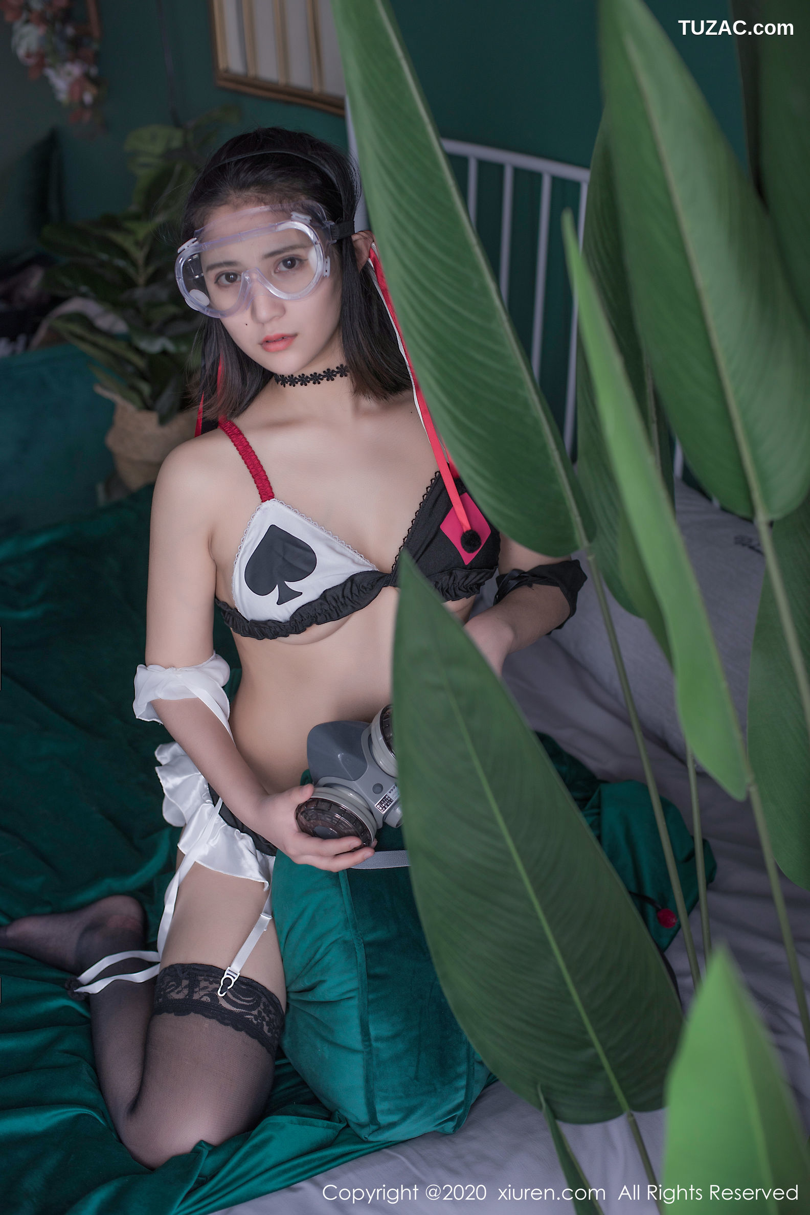 XiuRen秀人网-2138-久久-《发育过于超前的软妹子》-2020.04.09